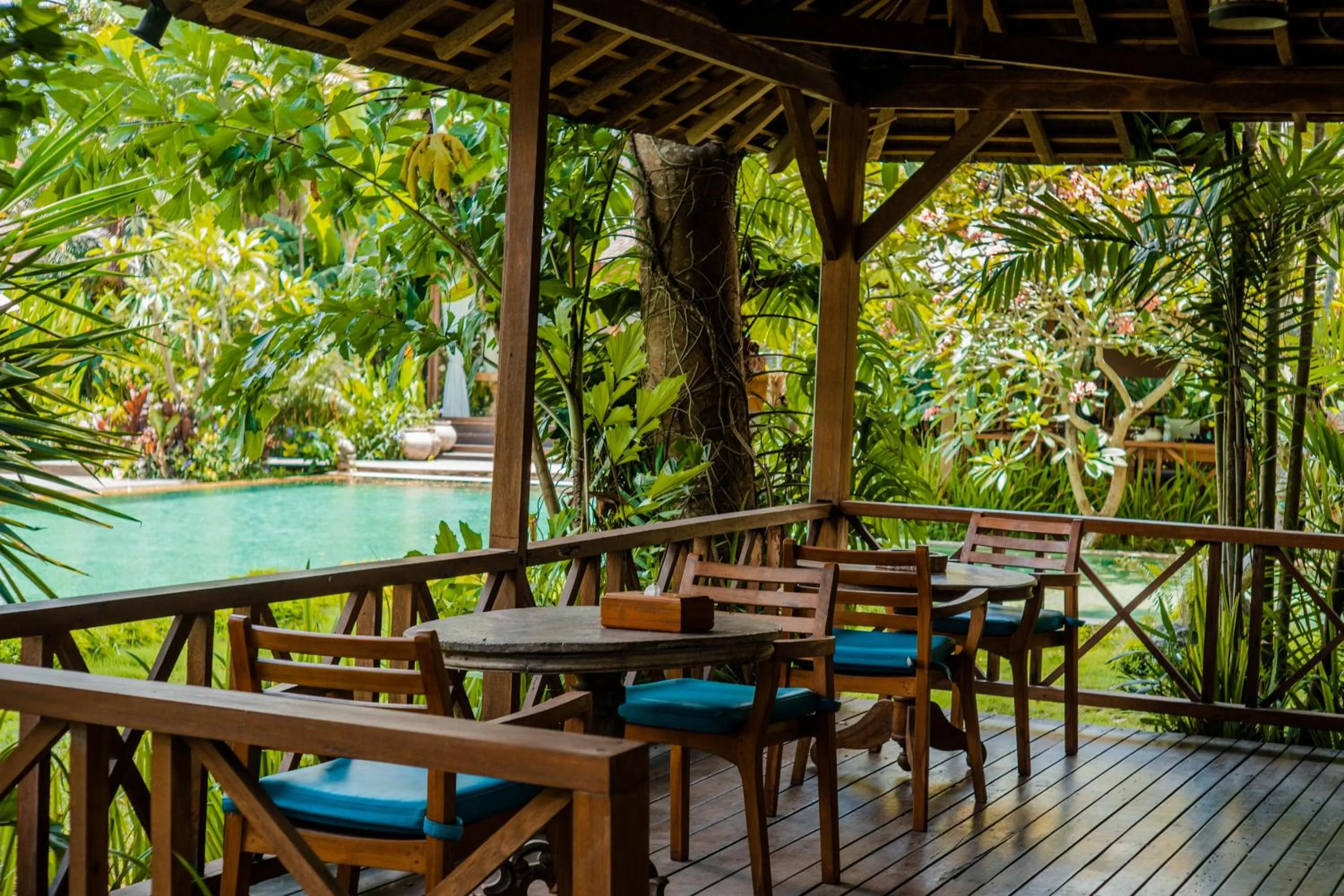 Restaurant/places to eat in Kropak Canggu