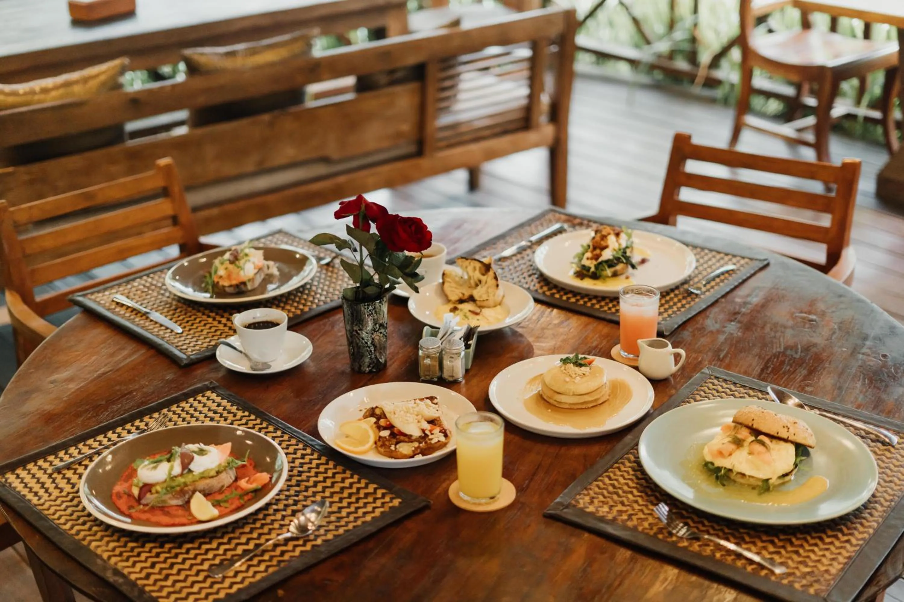 Restaurant/places to eat in Kropak Canggu