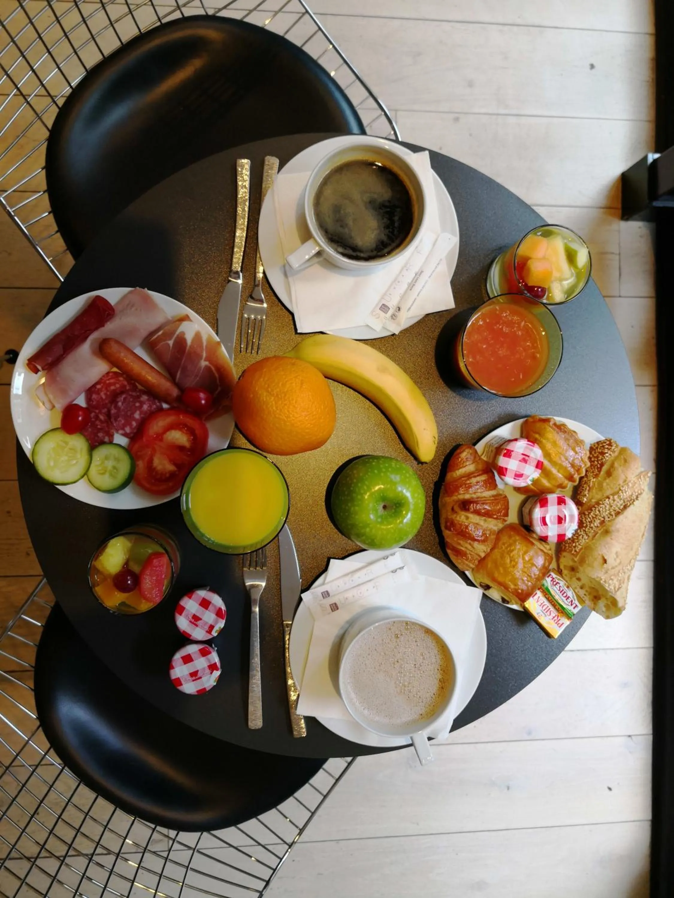 Buffet breakfast in Cler Hotel