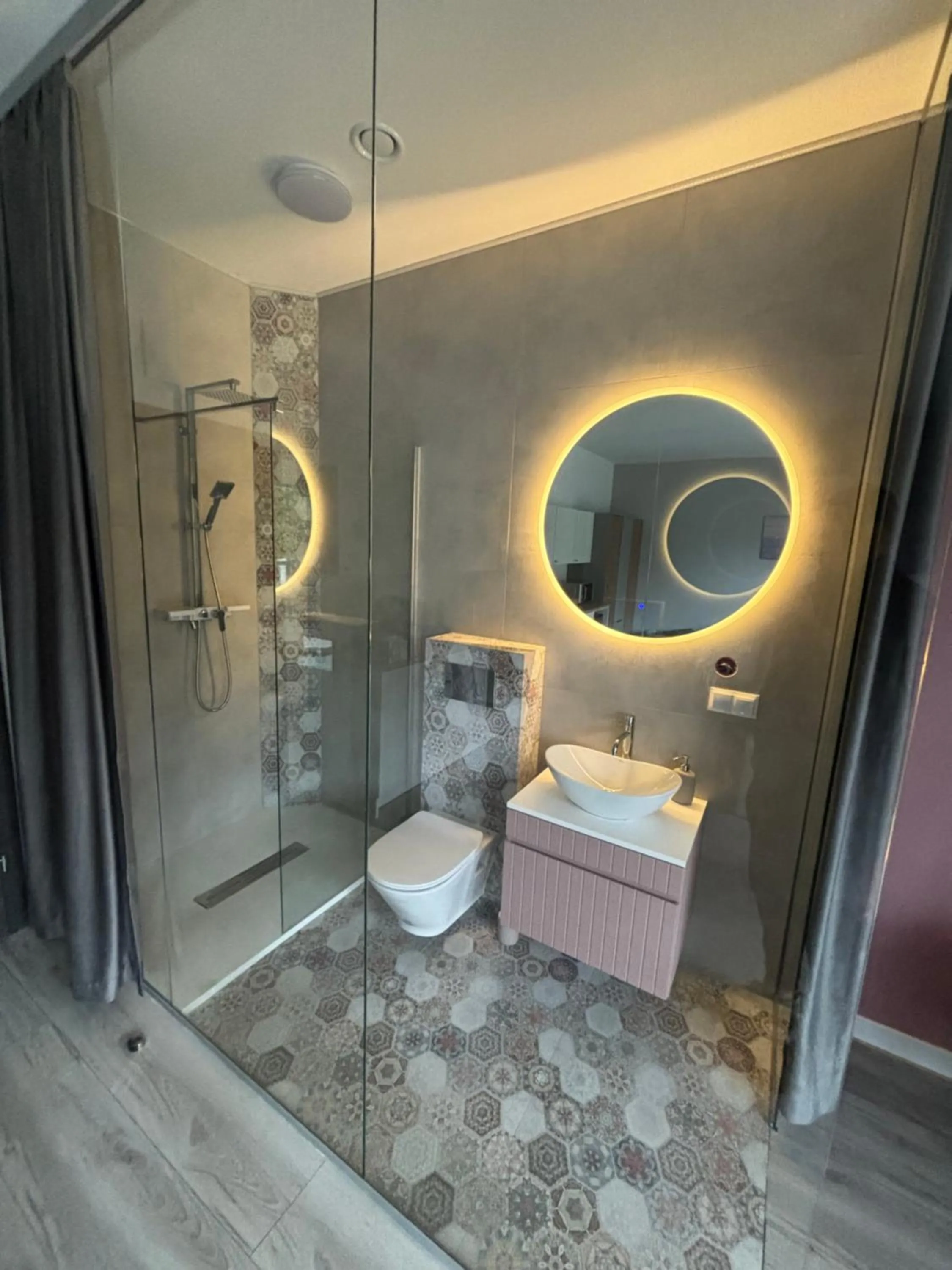 Shower in Flauta Apartamenty Augustów nad Jeziorem Białym