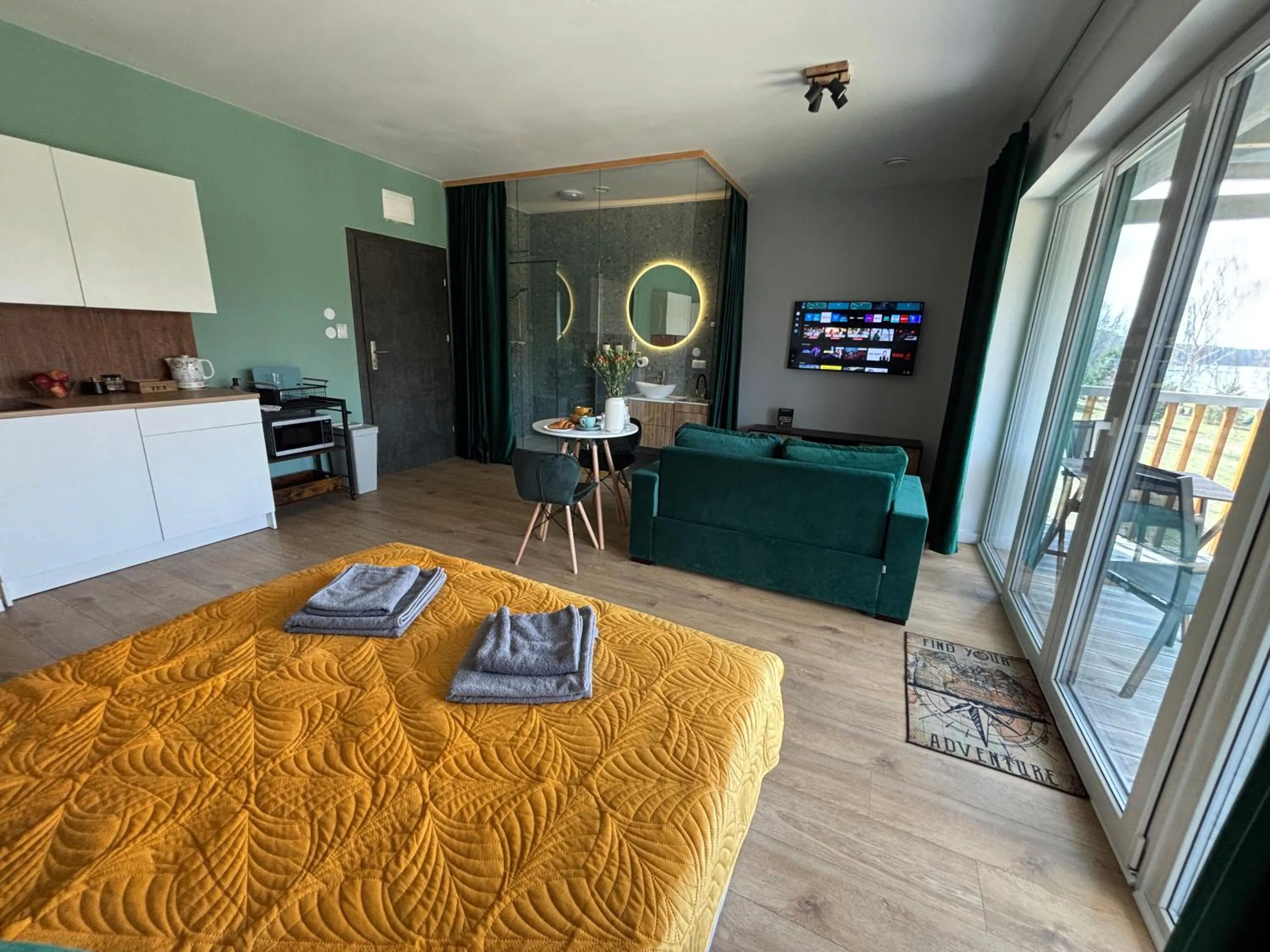 Bed in Flauta Apartamenty Augustów nad Jeziorem Białym