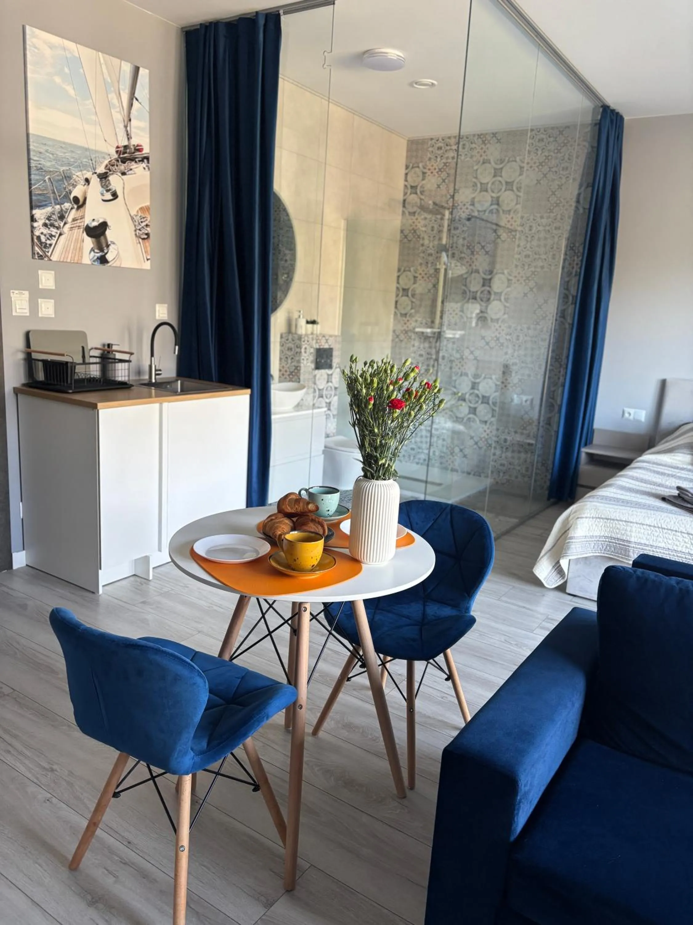 Bed in Flauta Apartamenty Augustów nad Jeziorem Białym