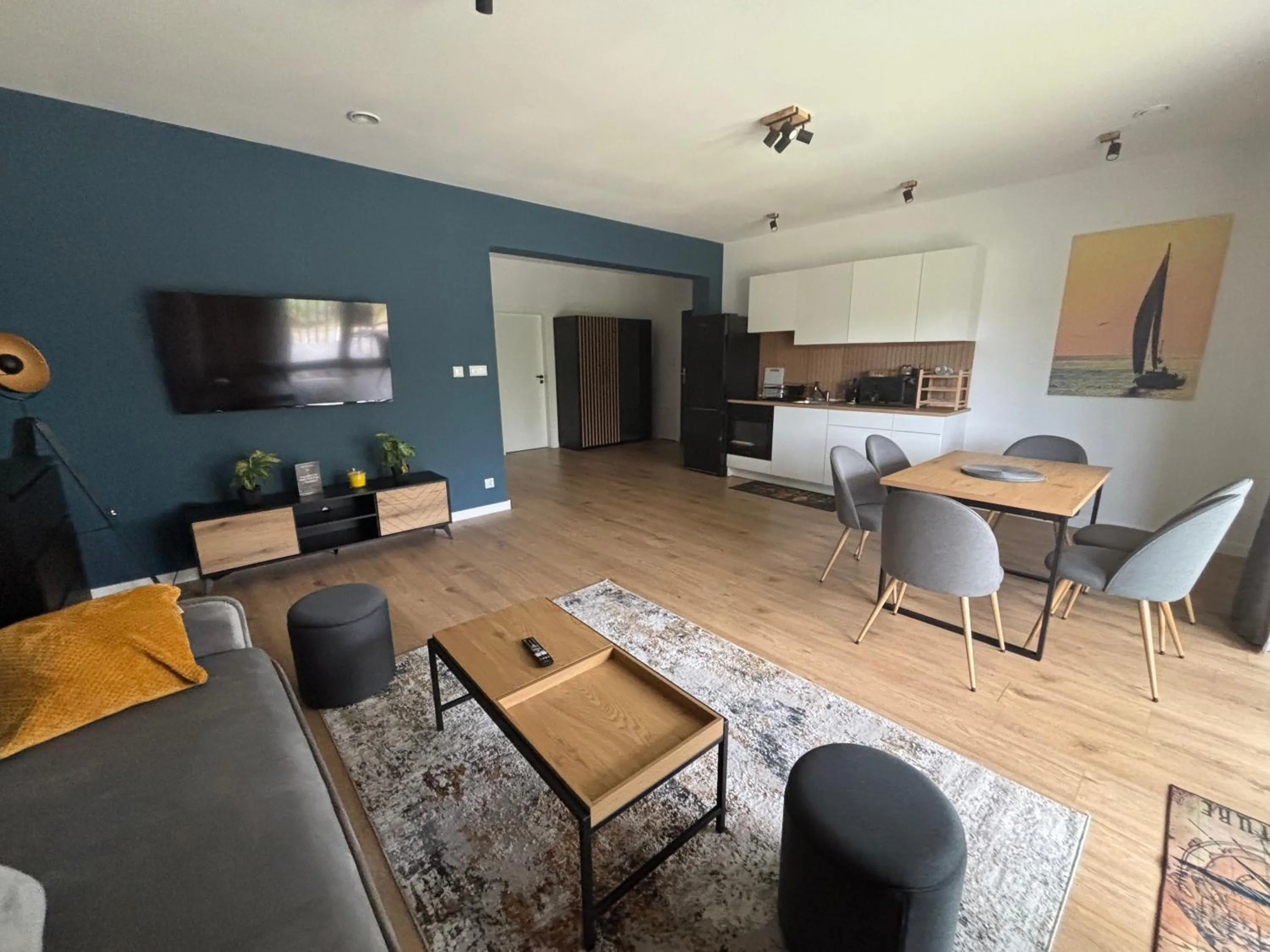 TV and multimedia in Flauta Apartamenty Augustów nad Jeziorem Białym