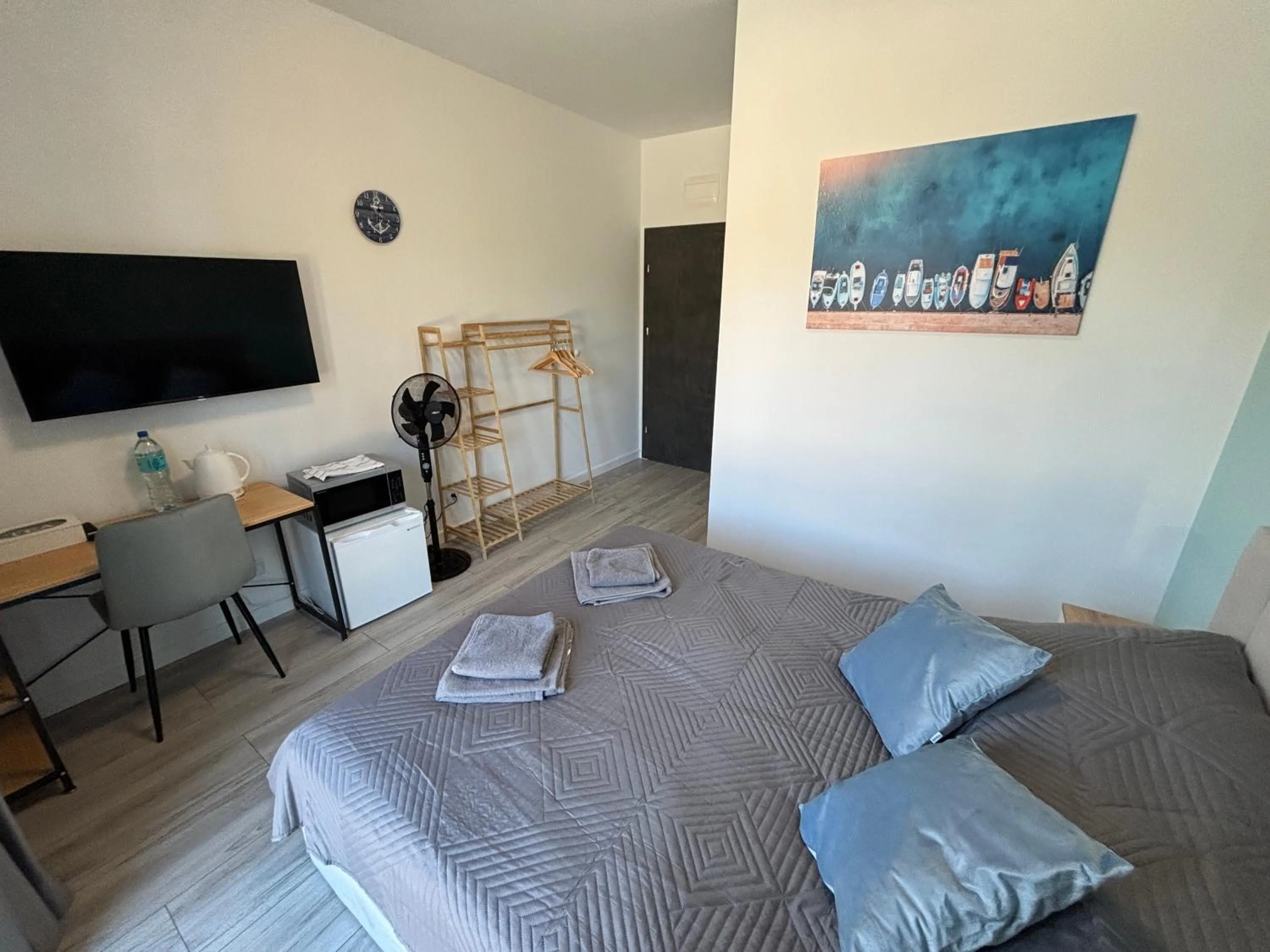 Bed in Flauta Apartamenty Augustów nad Jeziorem Białym