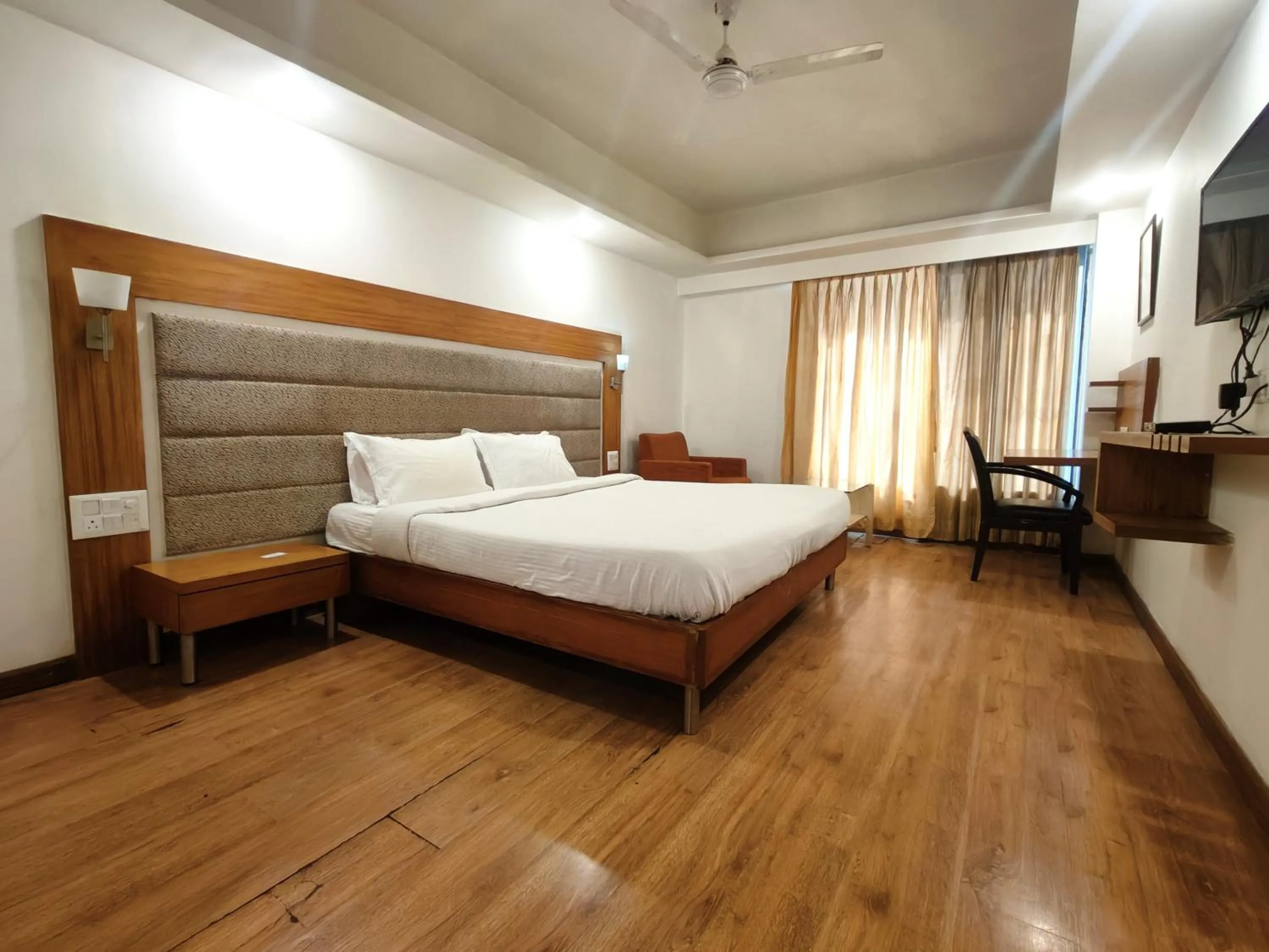 Bedroom, Bed in The Sky Comfort, Ahmedabad