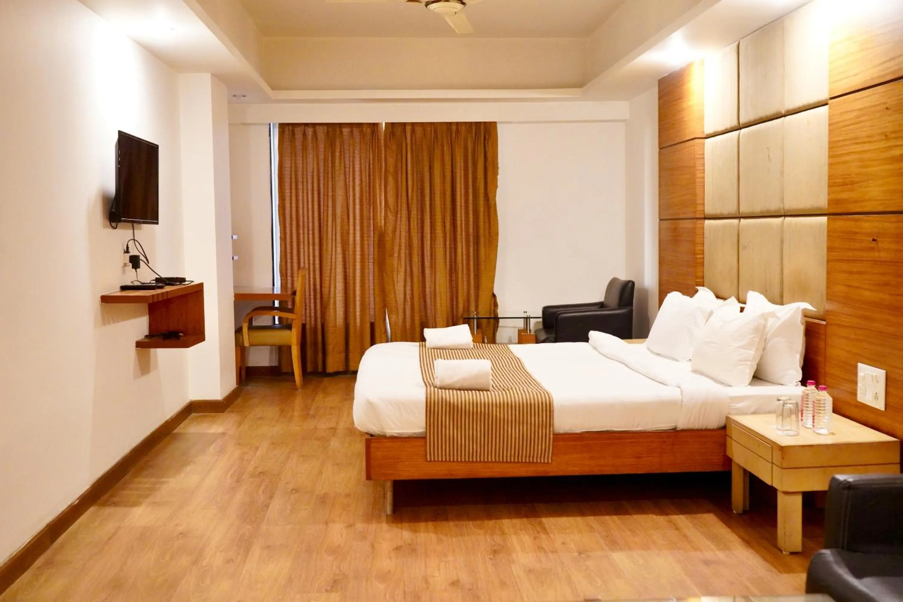 Bed in The Sky Comfort, Ahmedabad
