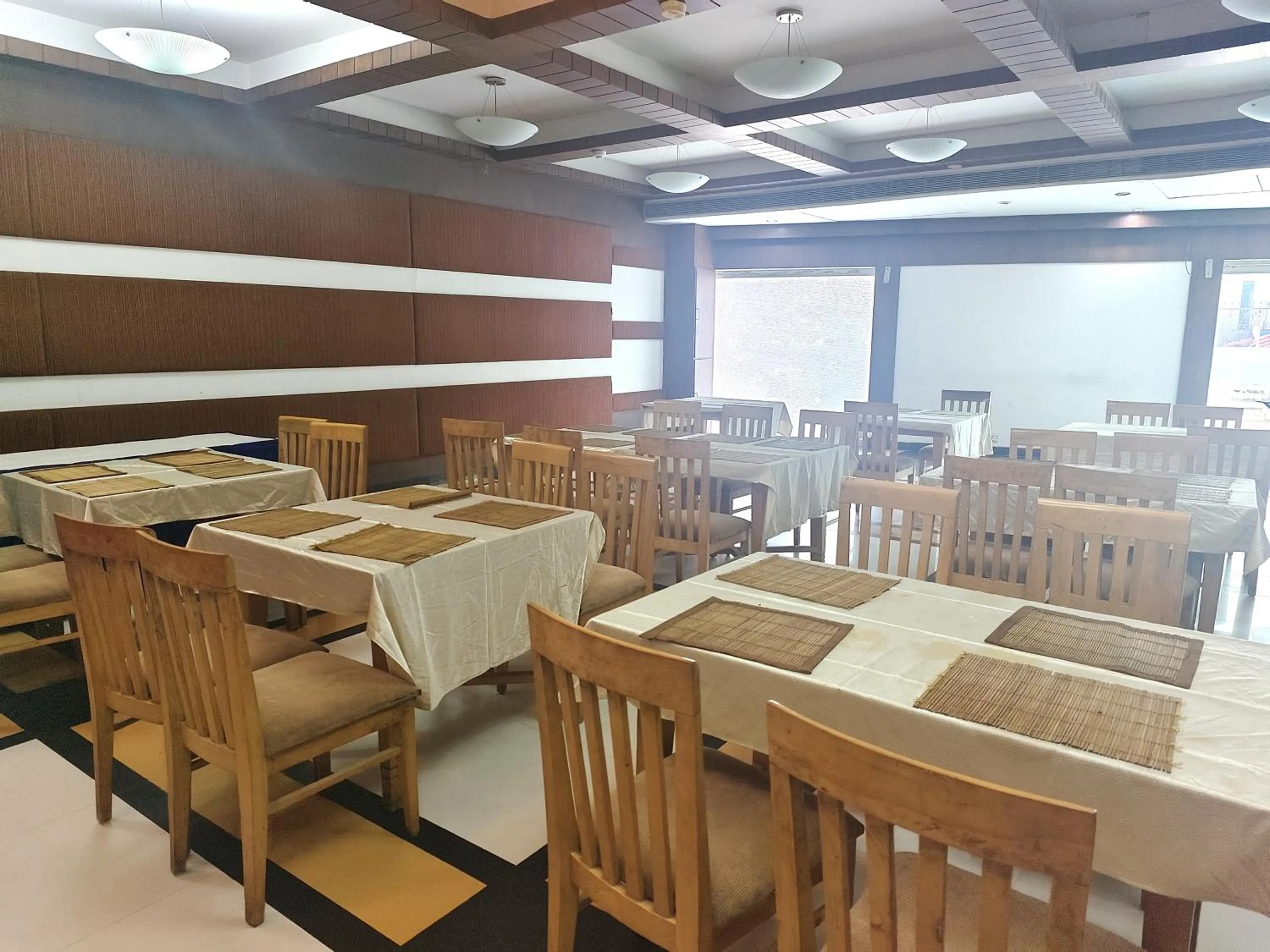 Restaurant/places to eat in The Sky Comfort, Ahmedabad