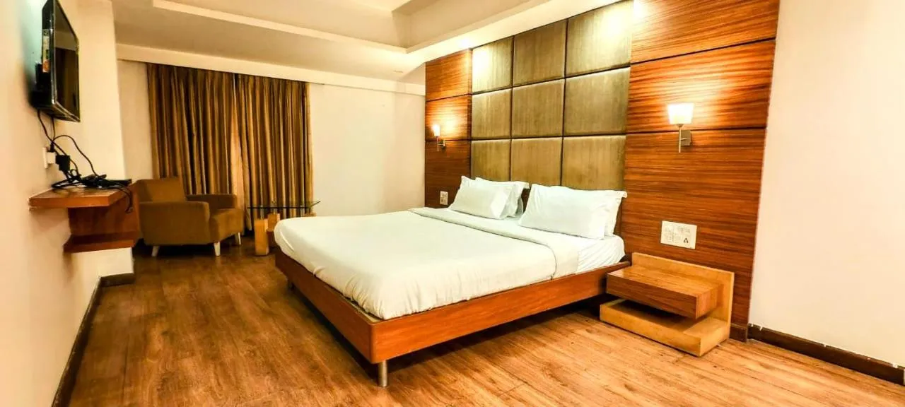 Bedroom, Bed in The Sky Comfort, Ahmedabad