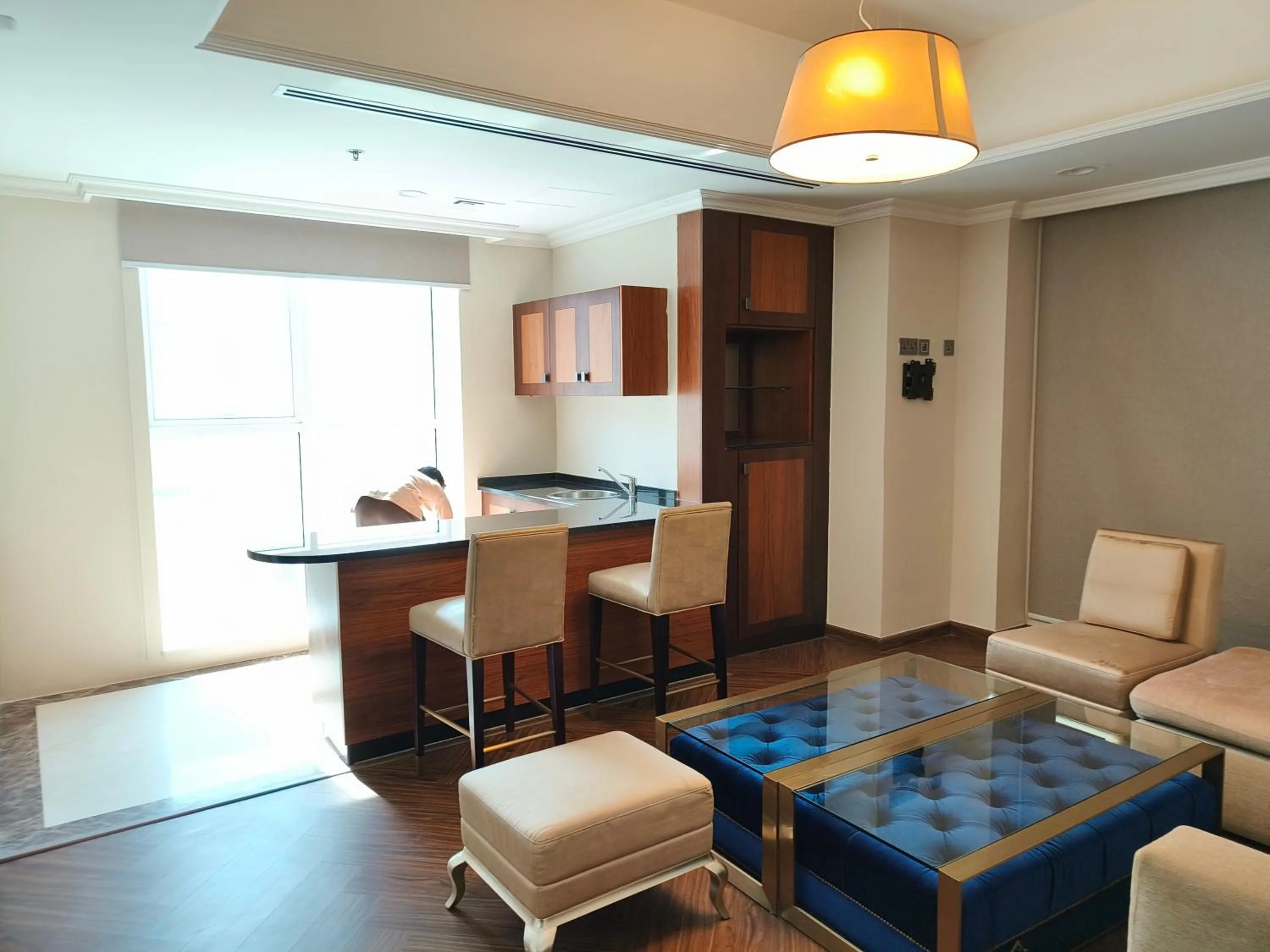 Living room in Seven Seas Hotel