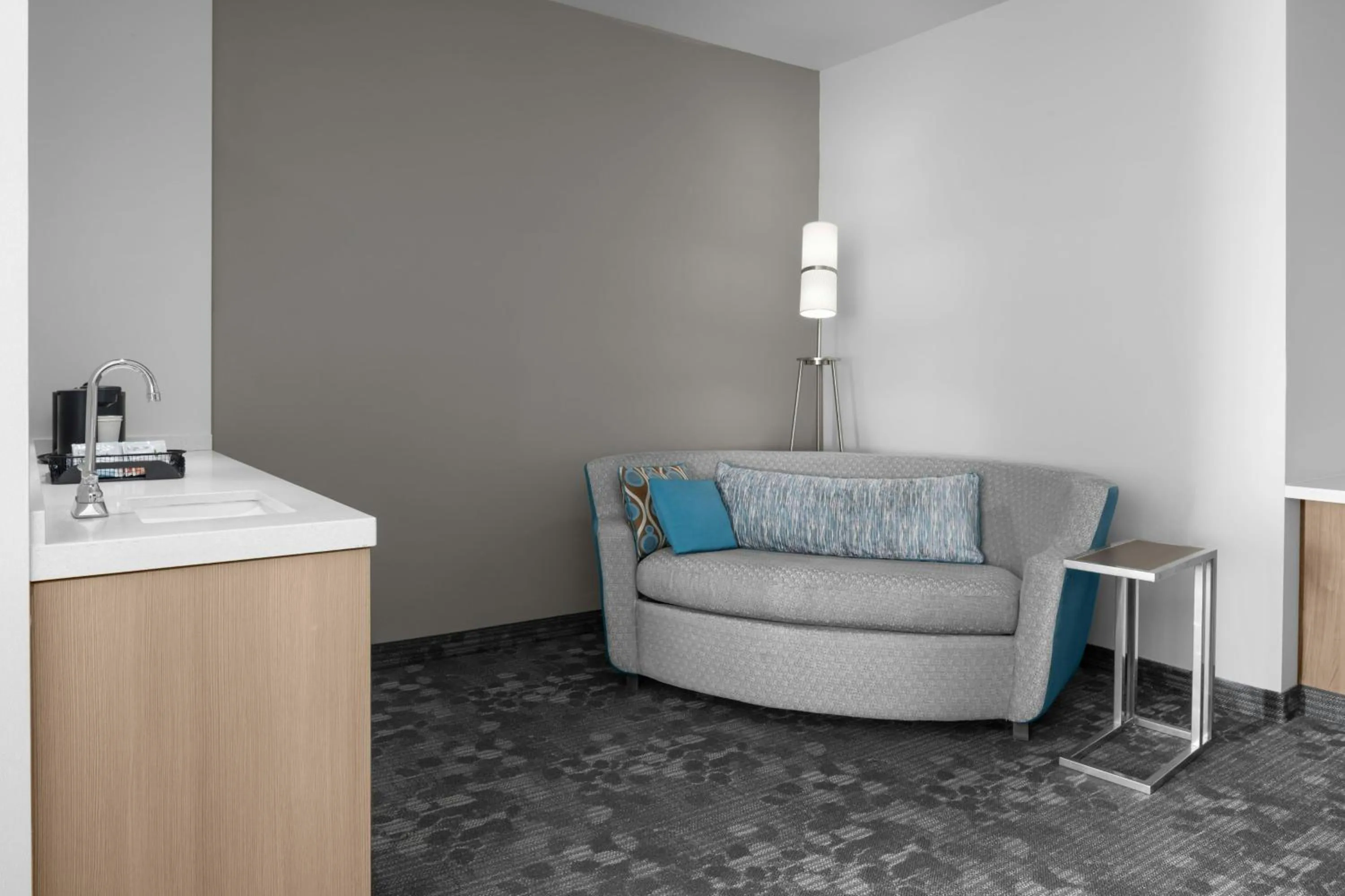 Living room in Courtyard by Marriott Houston Katy Mills