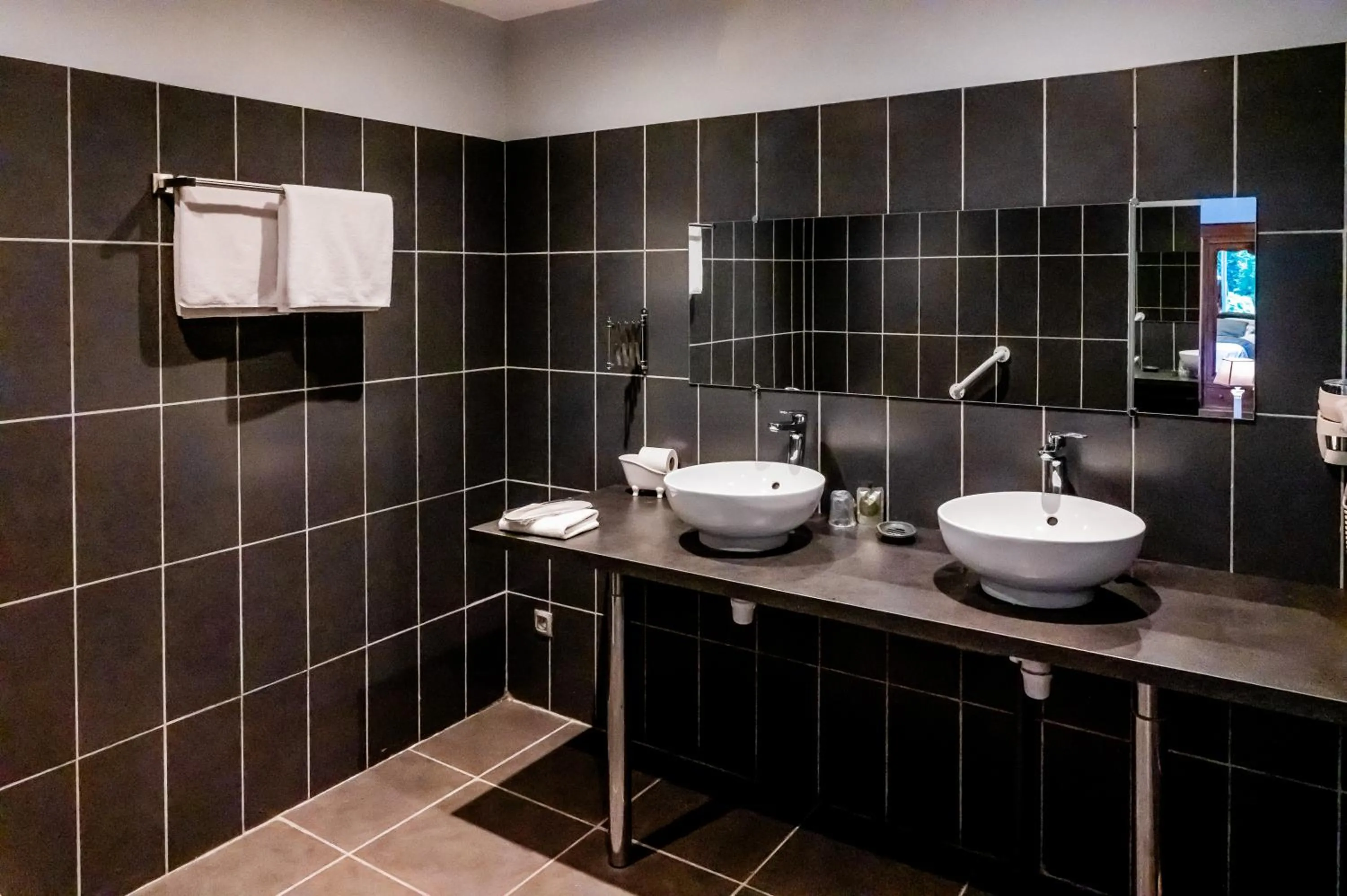 Bathroom in Hotel Joly