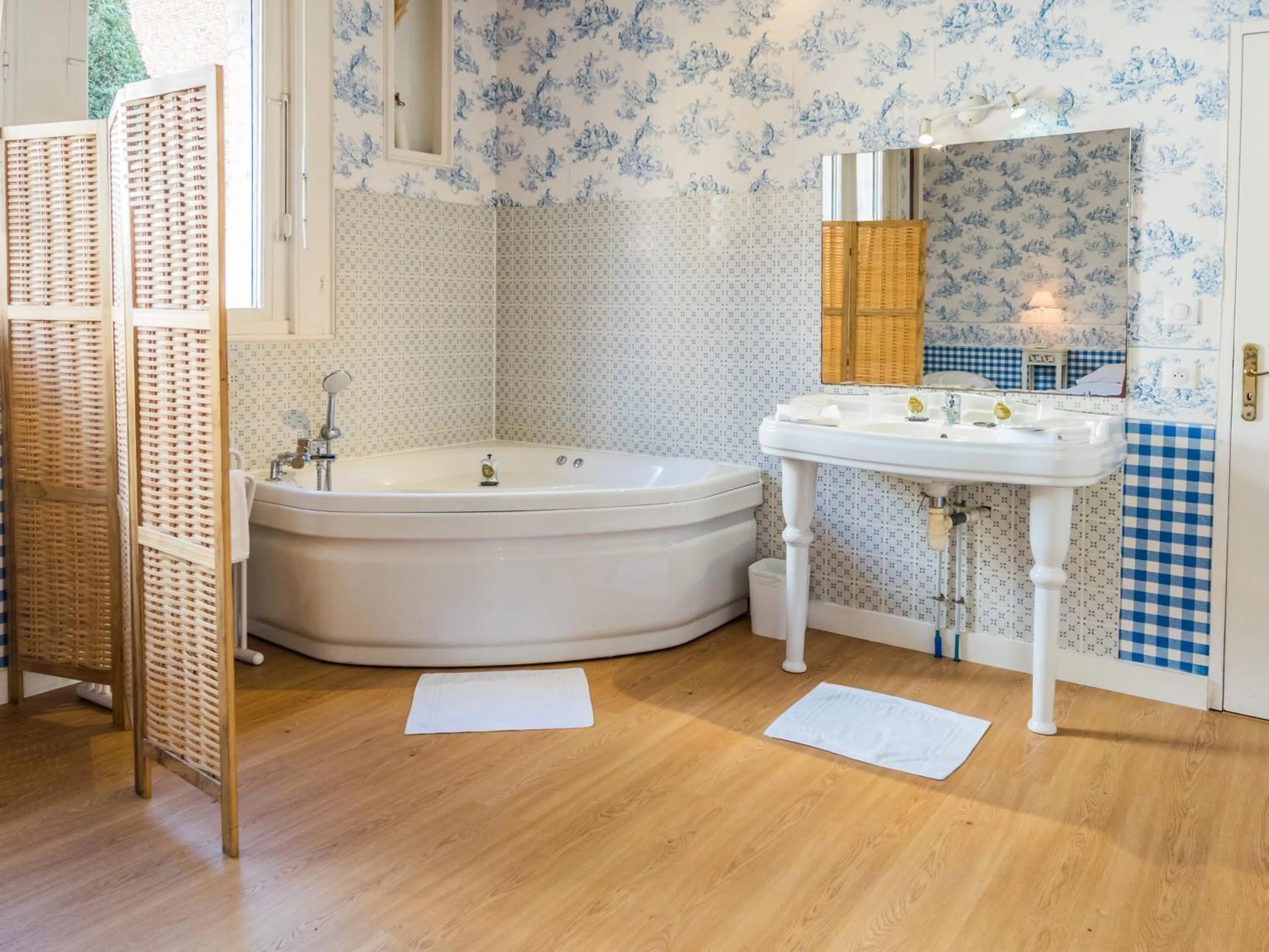 Bathroom in Hotel Joly