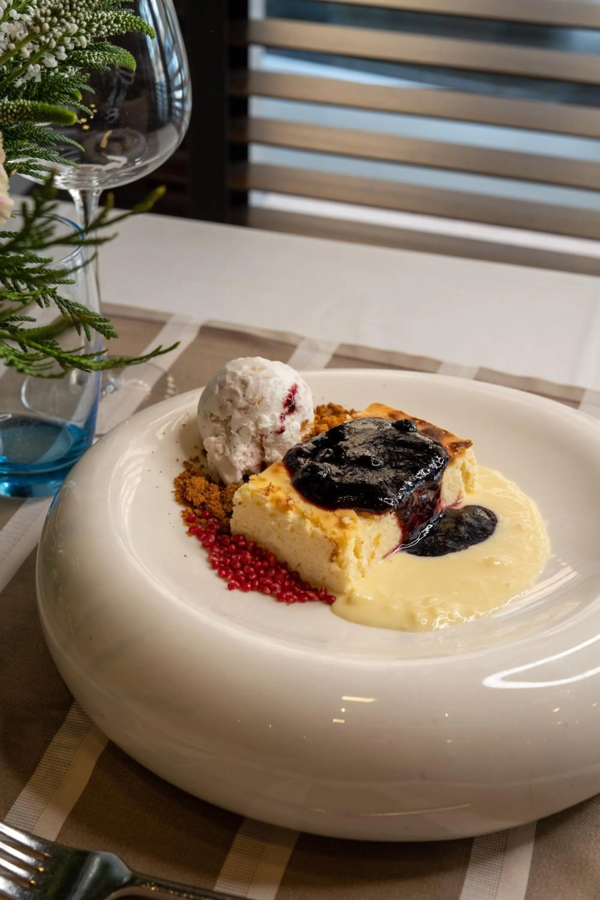 Restaurant/places to eat in Hotel La Trufa Negra