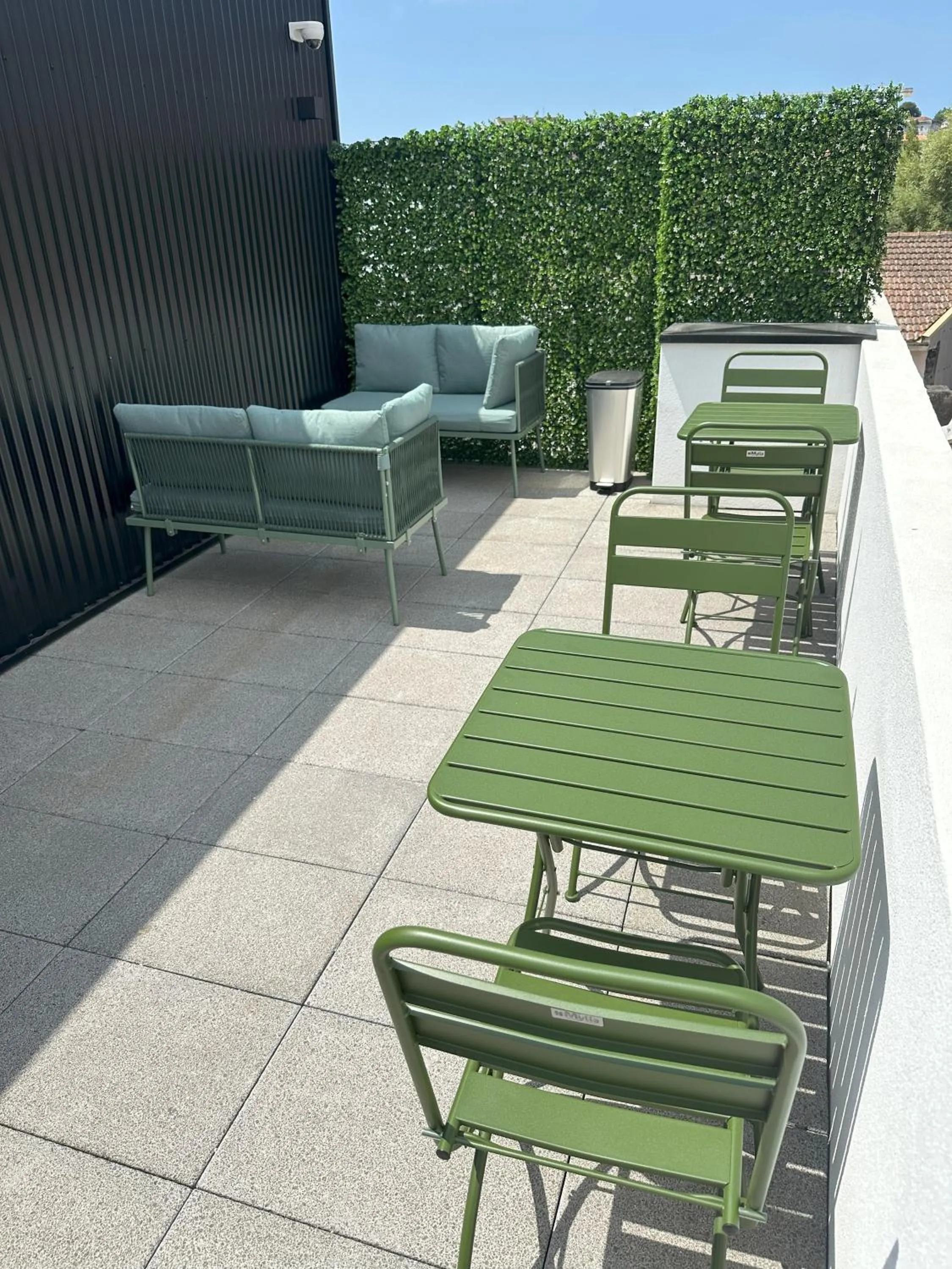 Patio in Oporto Station Hostel & Rooms