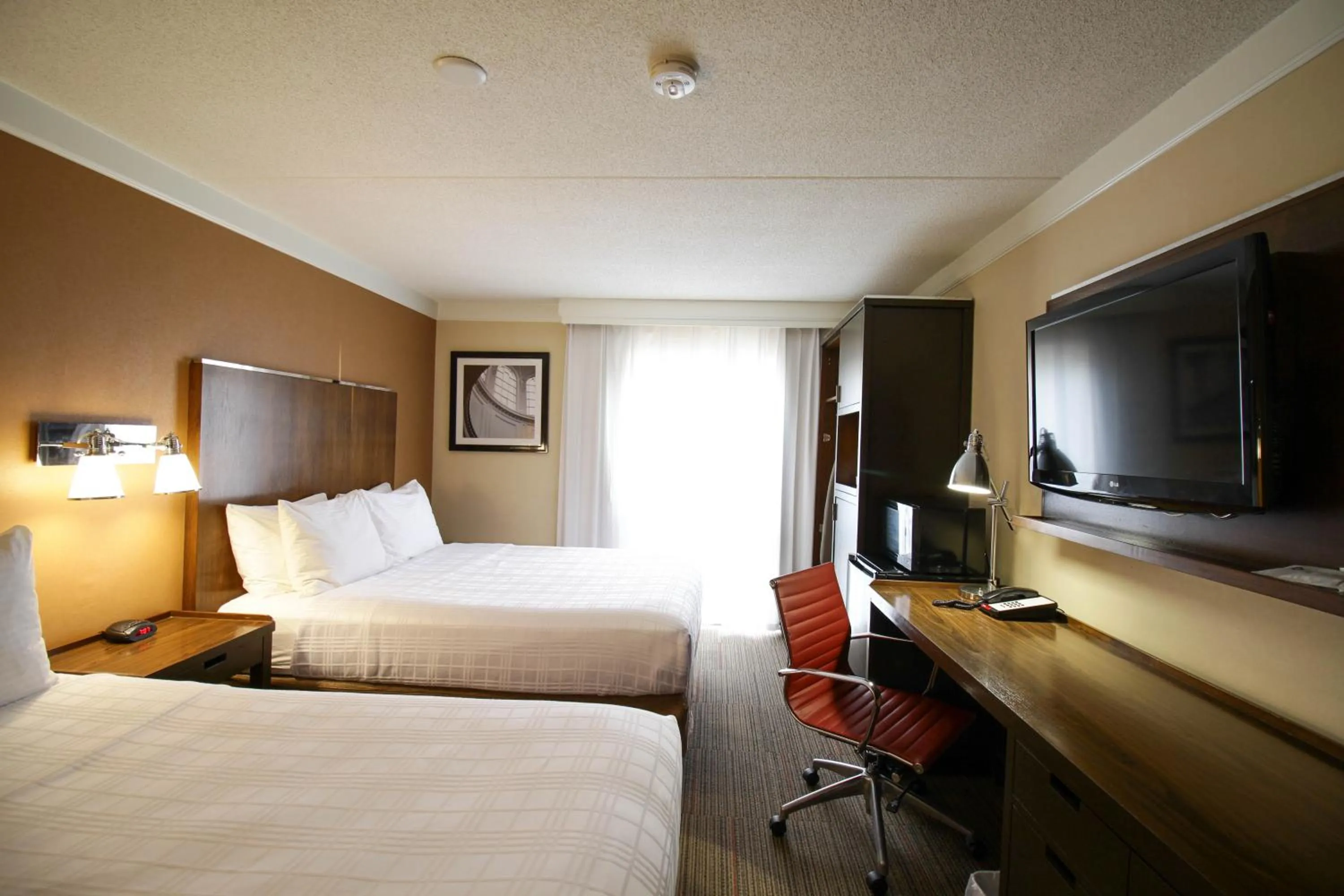 Waterloo Suites Hotel