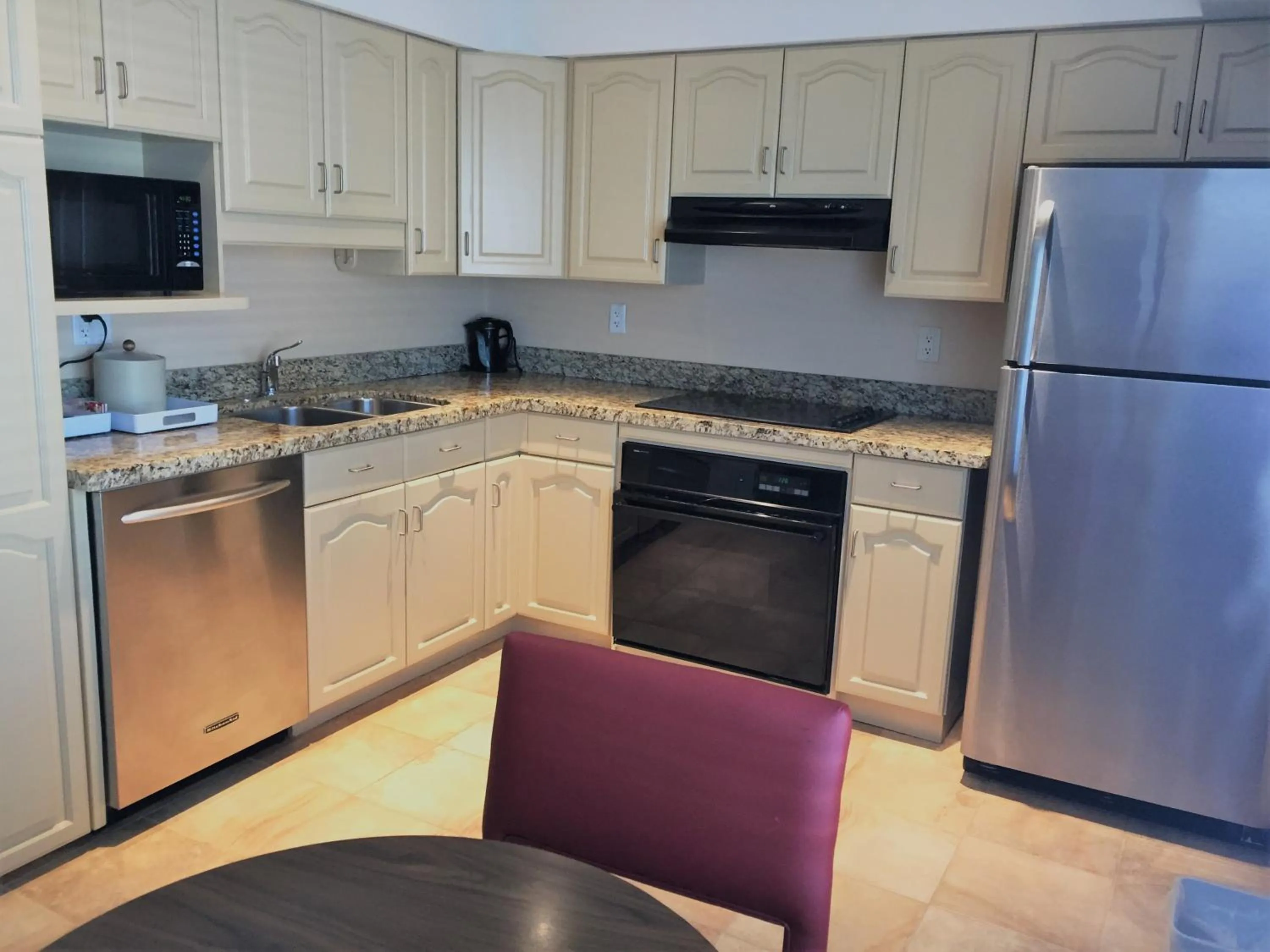 Waterloo Suites Hotel