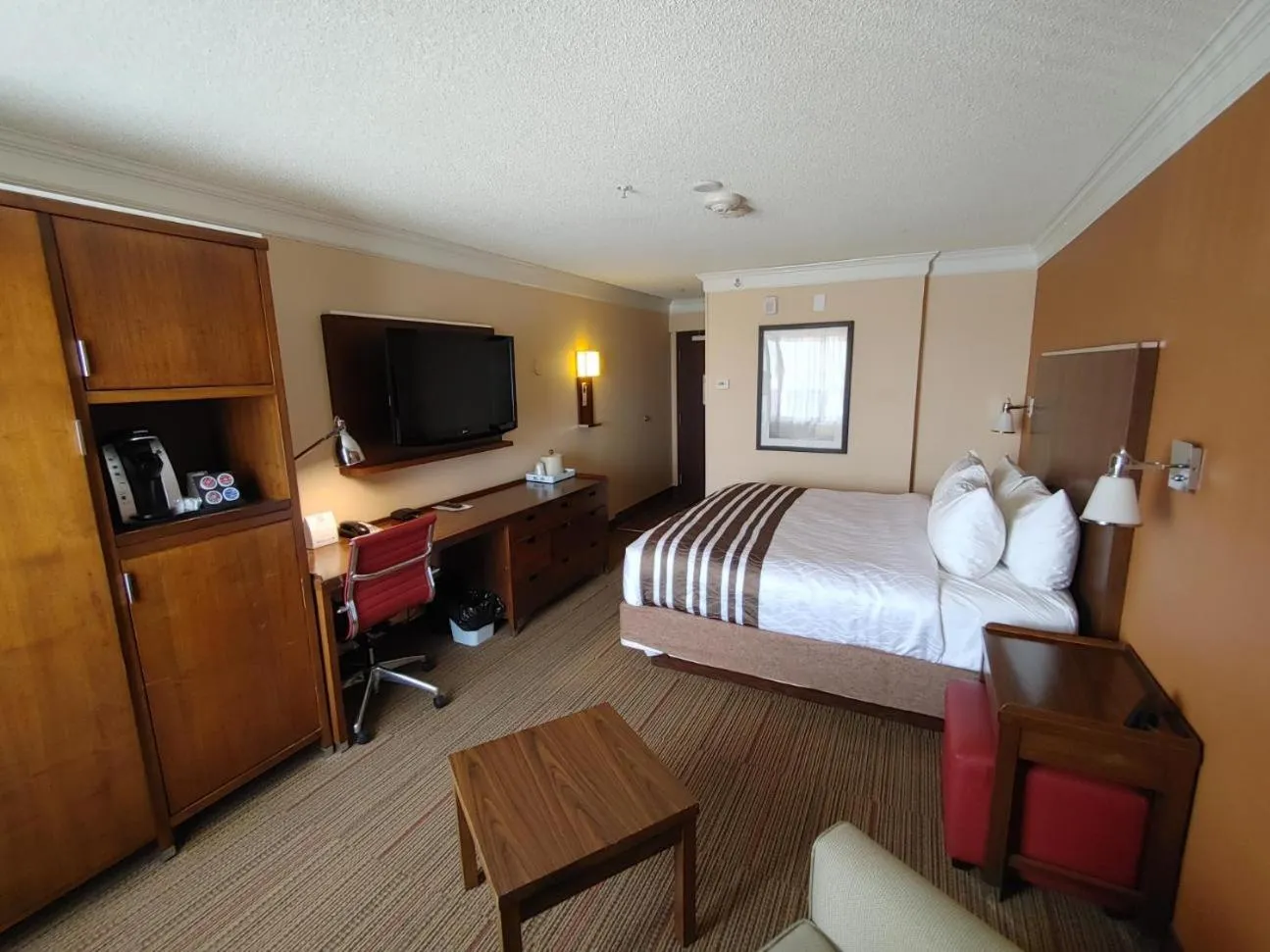 Waterloo Suites Hotel