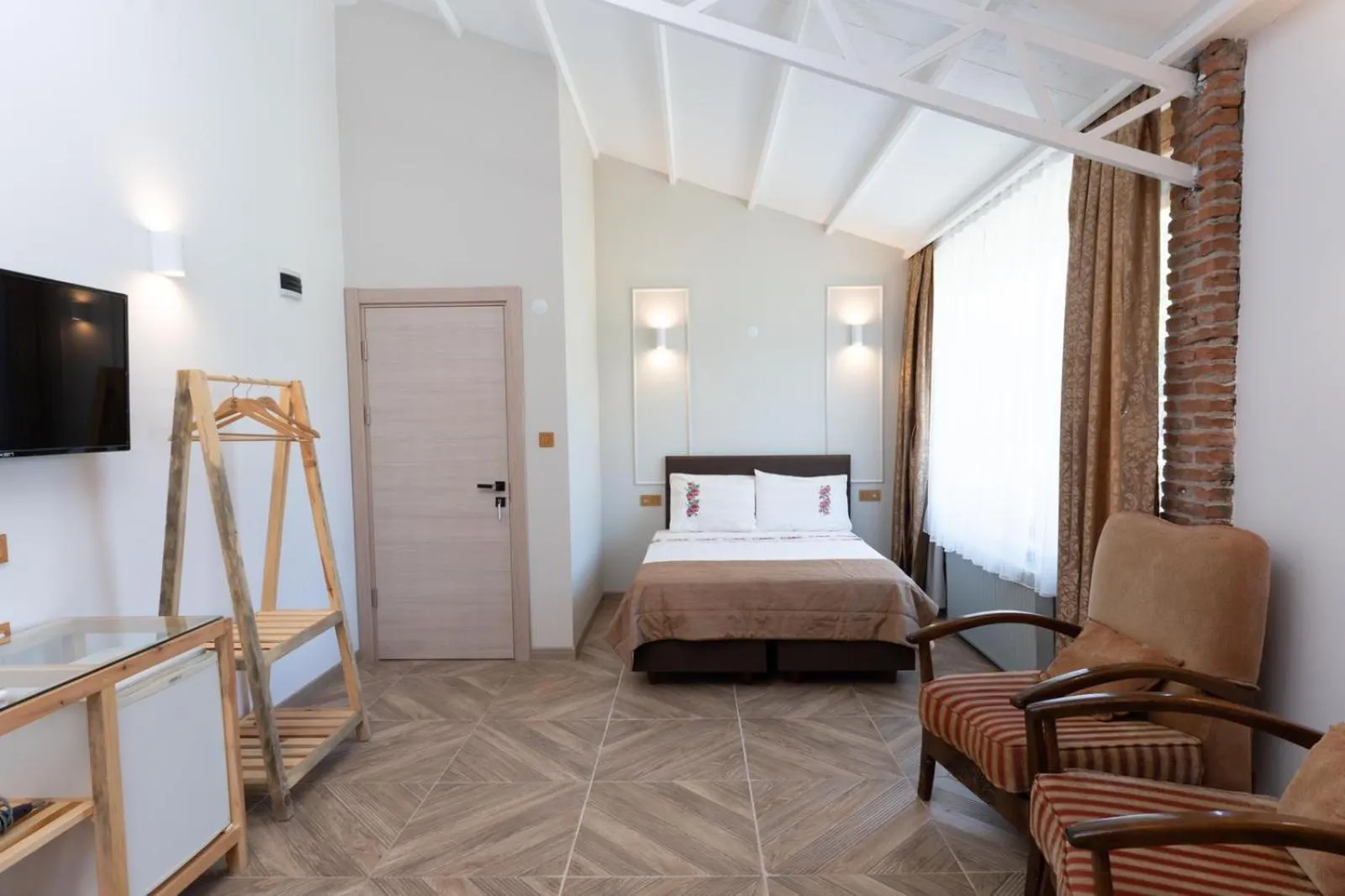 Photo of the whole room in Mogla Tashan Hotel