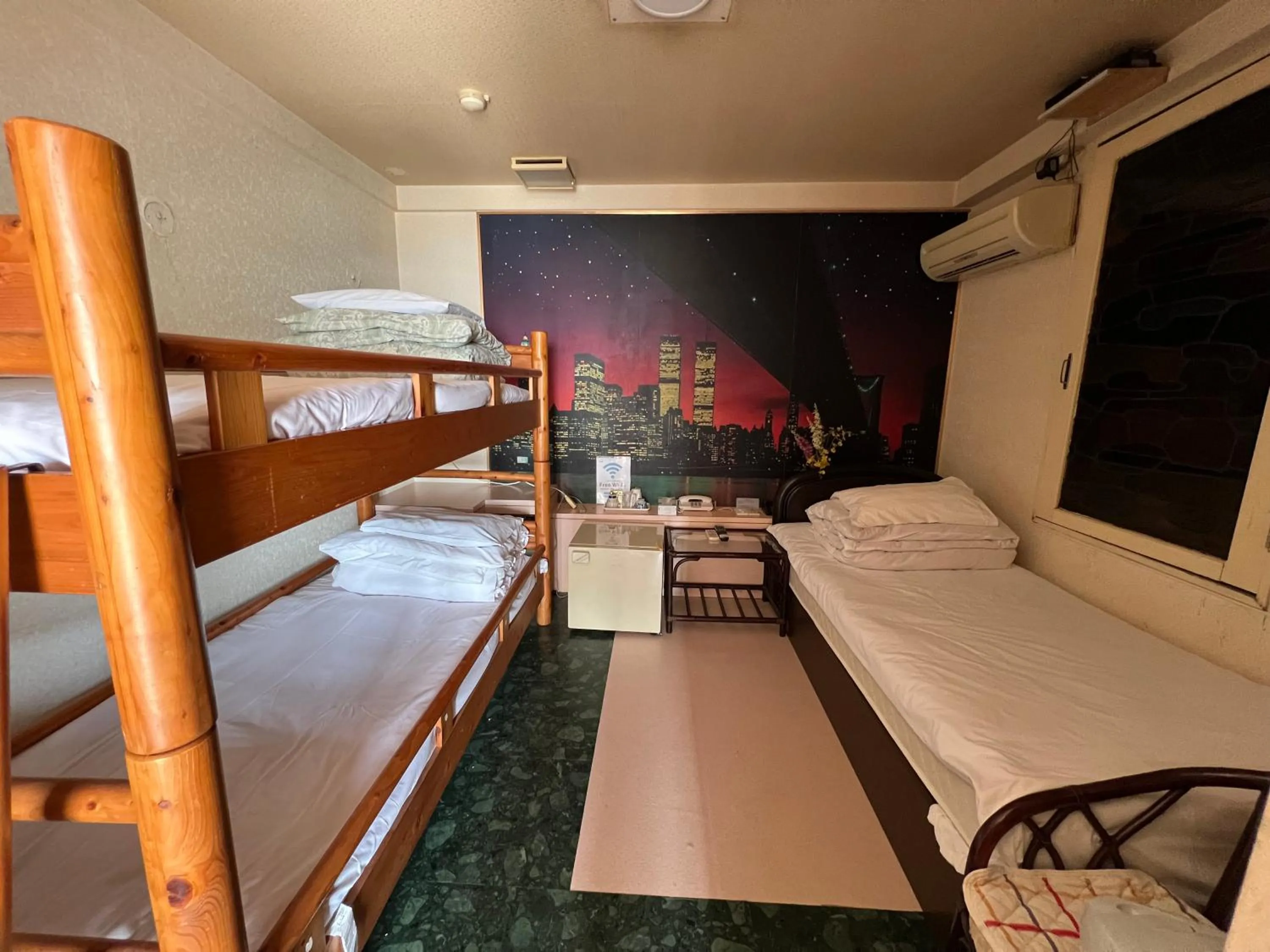 Photo of the whole room, Bed in Hotel 21