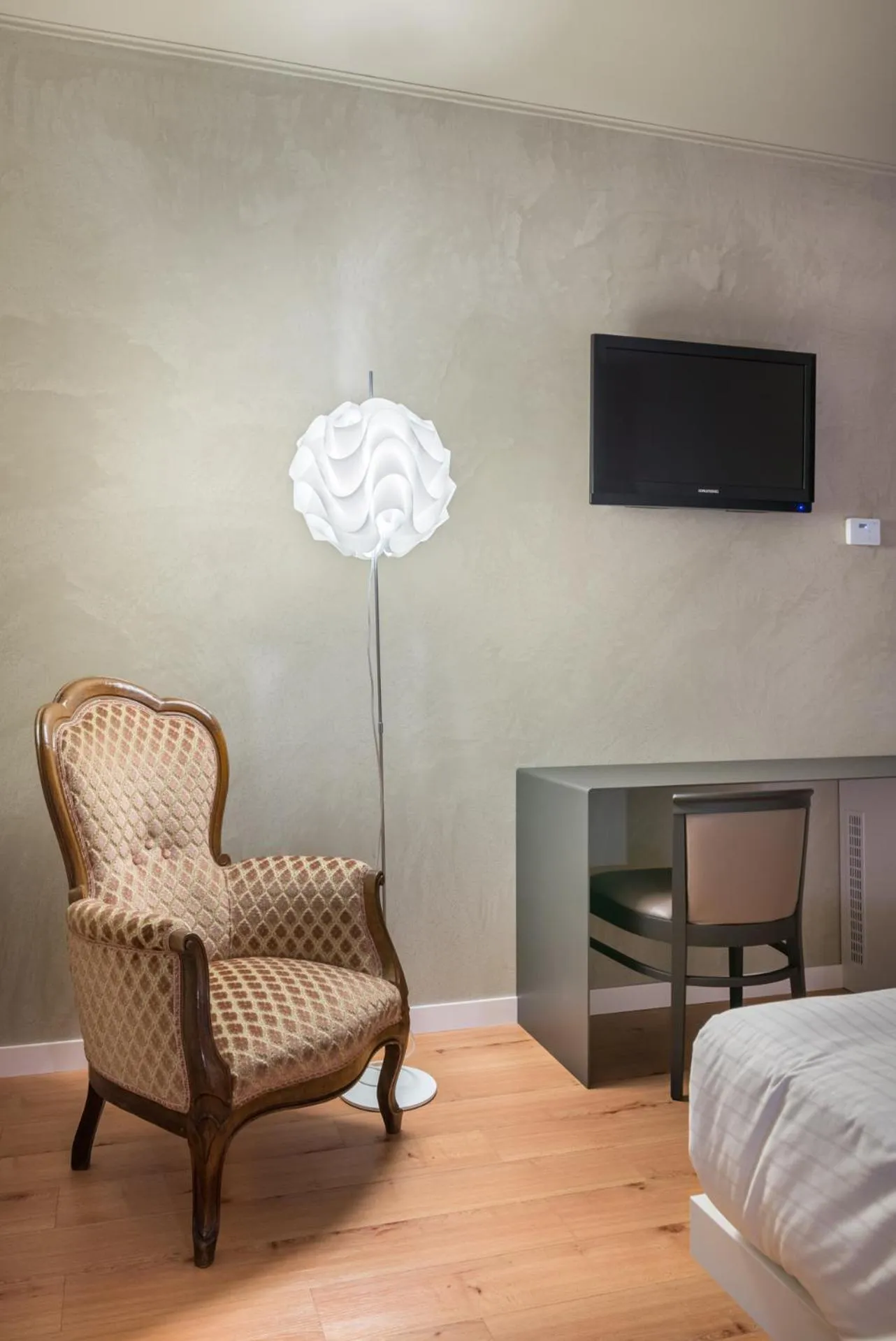 Bedroom, Bed in Point Hotel