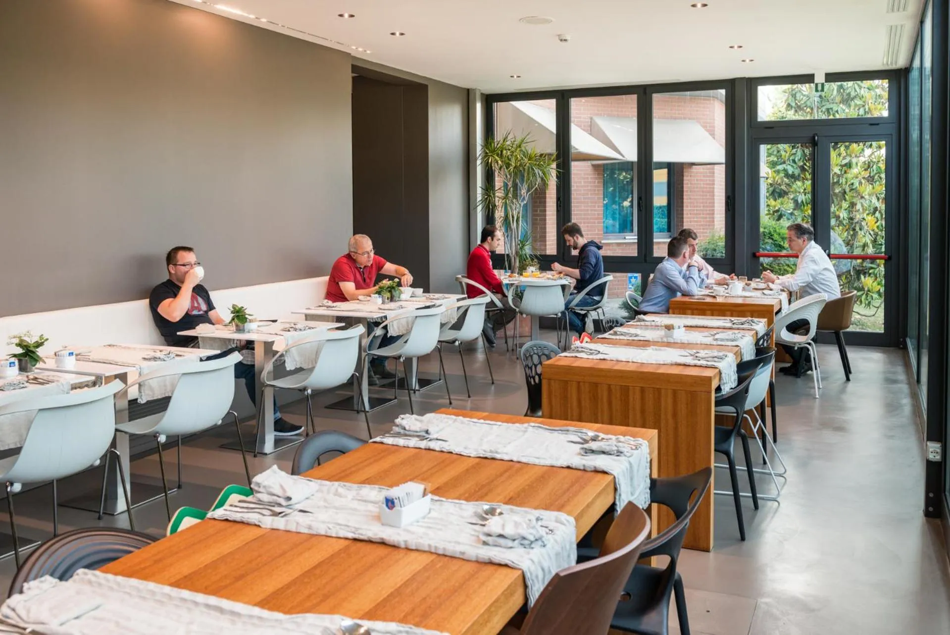 Breakfast in Point Hotel