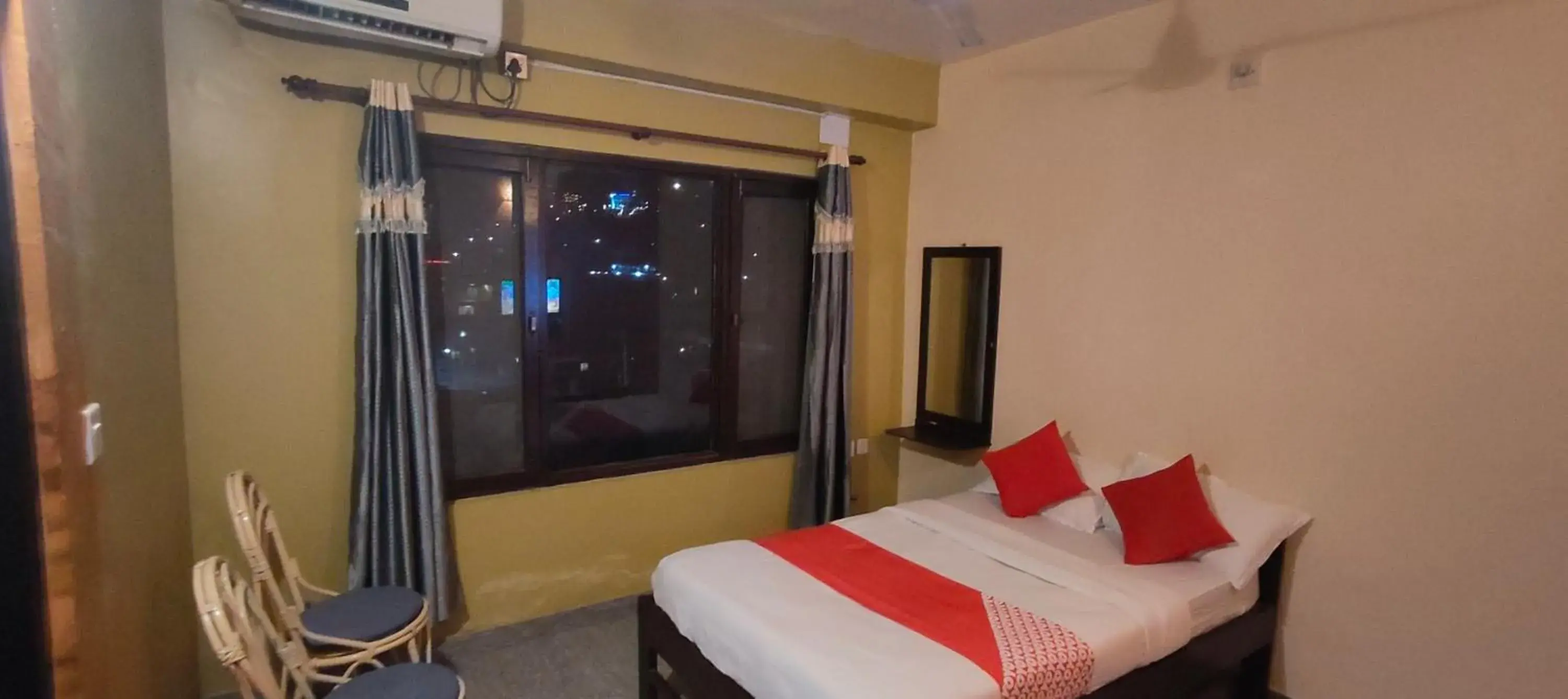 Standard Double Room - single occupancy in Hotel August International Standard Double Room - single occupancy in Hotel August International
