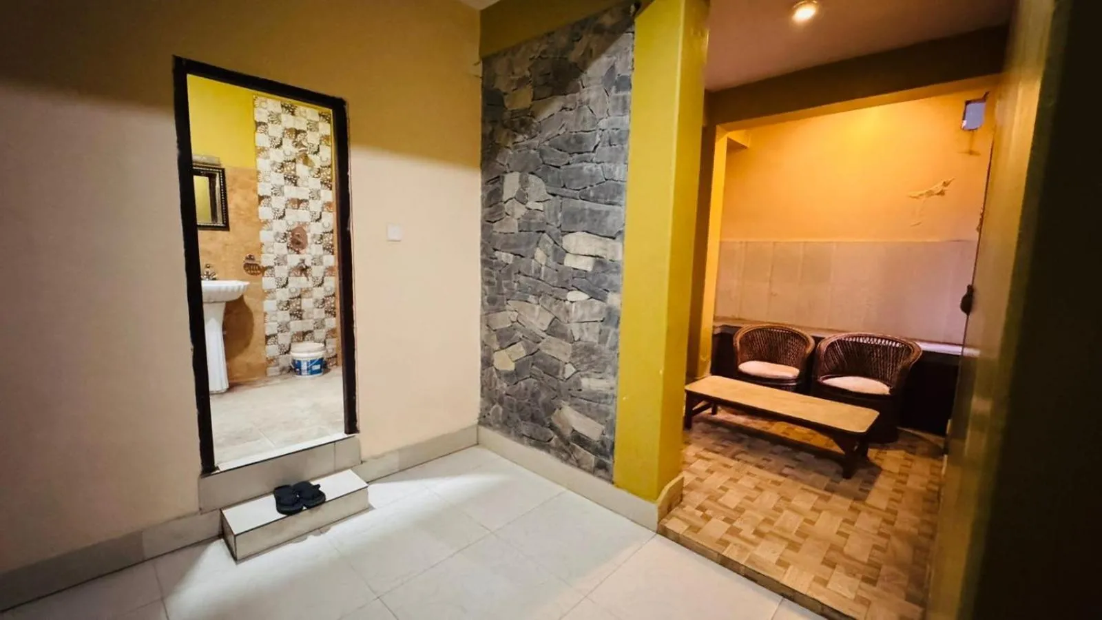 Classic Apartment in Hotel August International