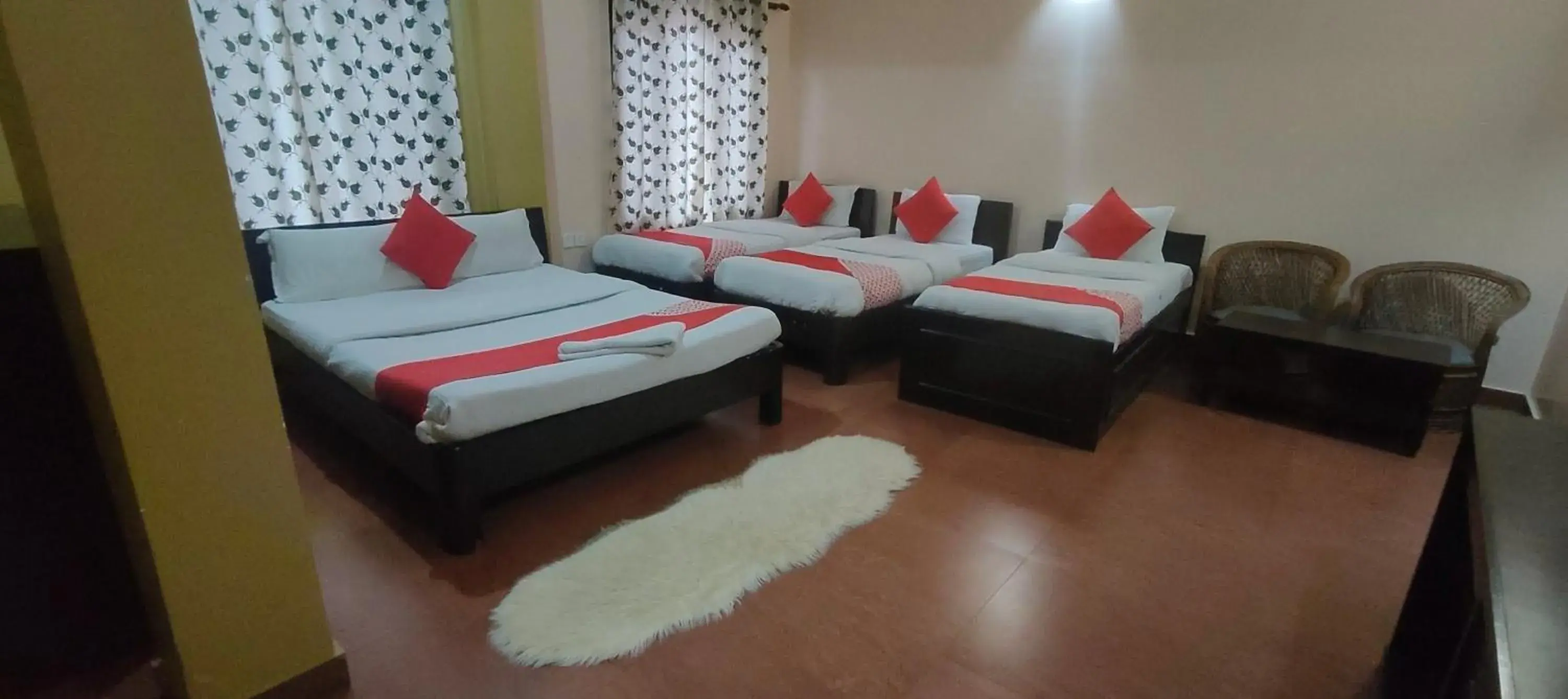 Family Room with Private Bathroom in Hotel August International Family Room with Private Bathroom in Hotel August International