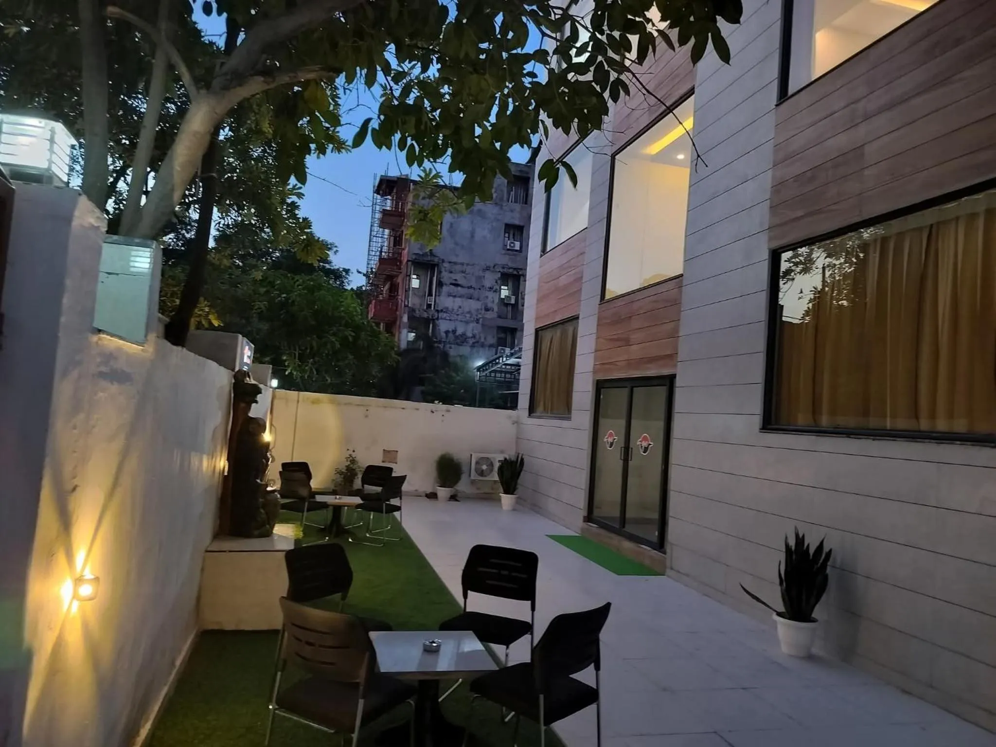 Seating area in Hotel Golden Era-Near Shopprix Mall
