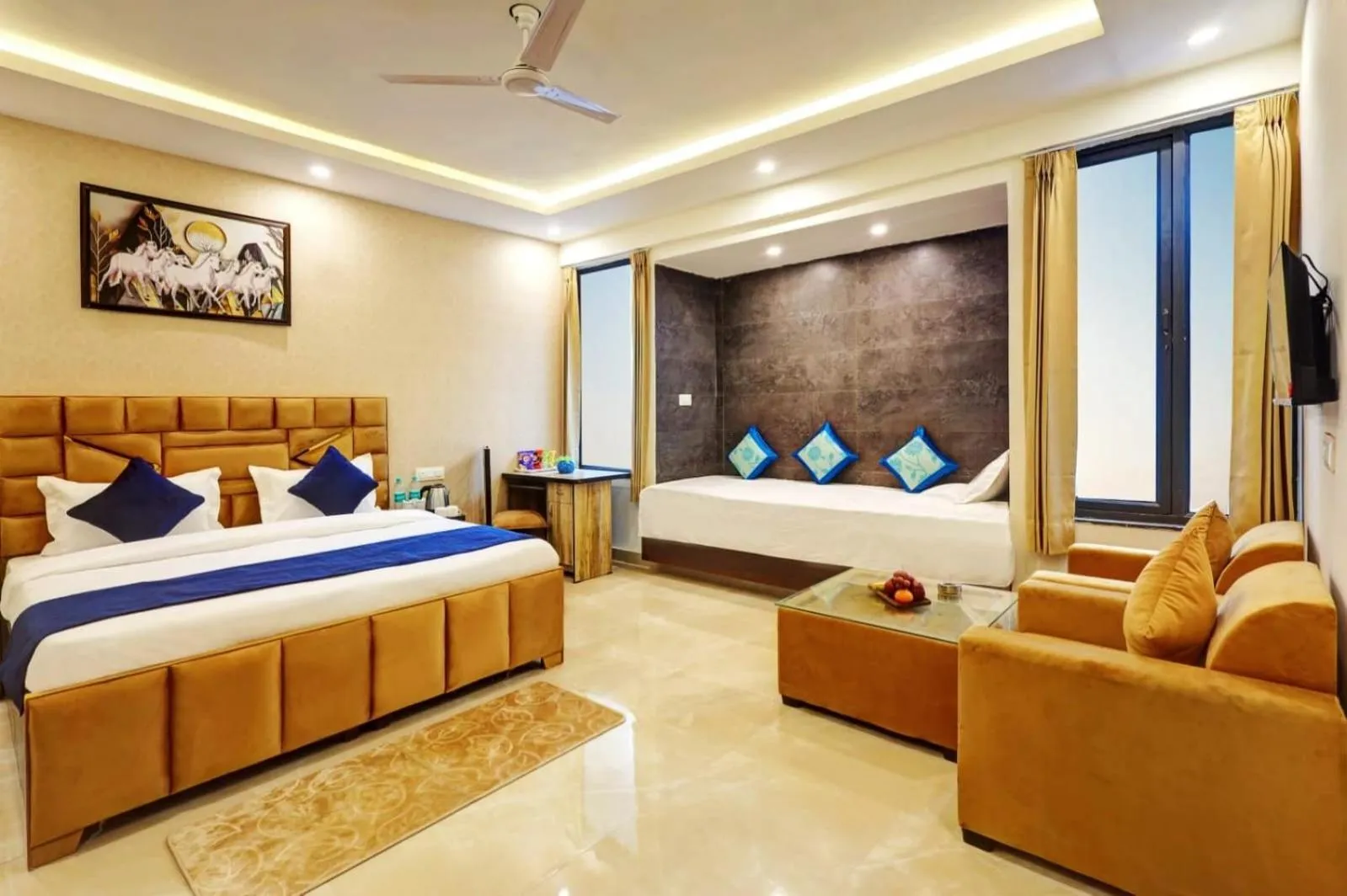 Bed in Hotel Golden Era-Near Shopprix Mall