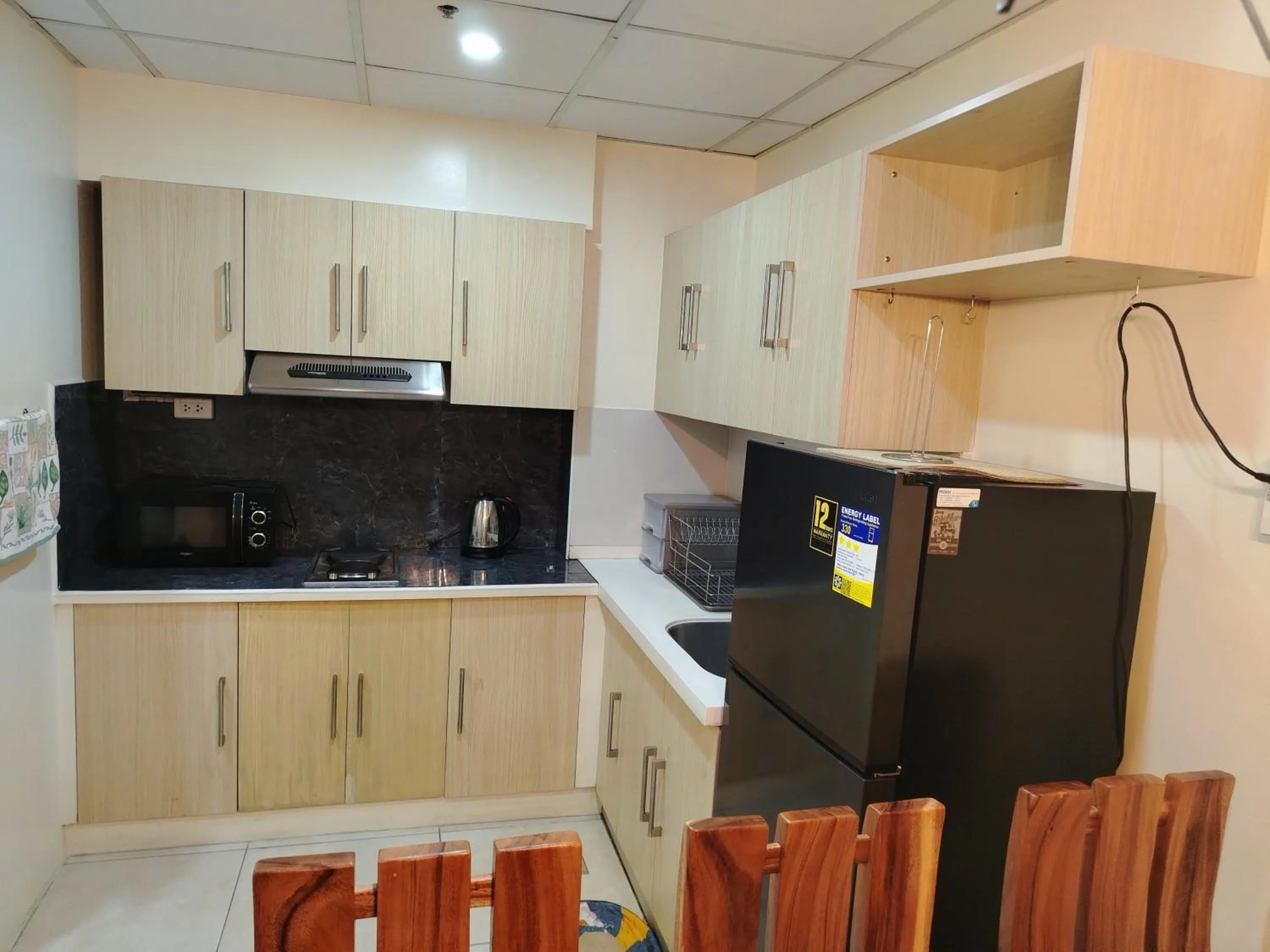 Kitchen or kitchenette in Cedar Peak Baguio Staycation