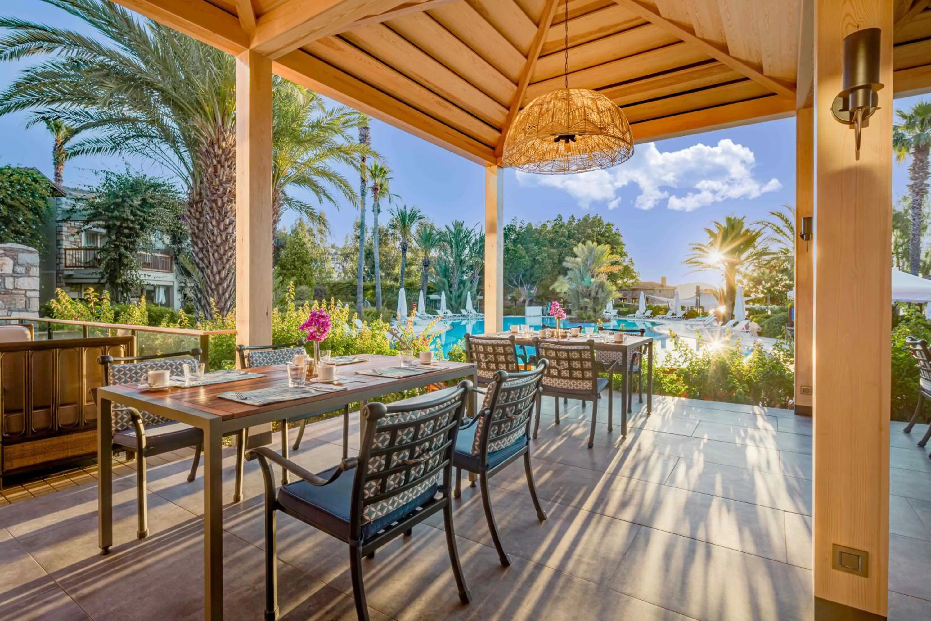 Restaurant/places to eat in Divan Bodrum Palmira