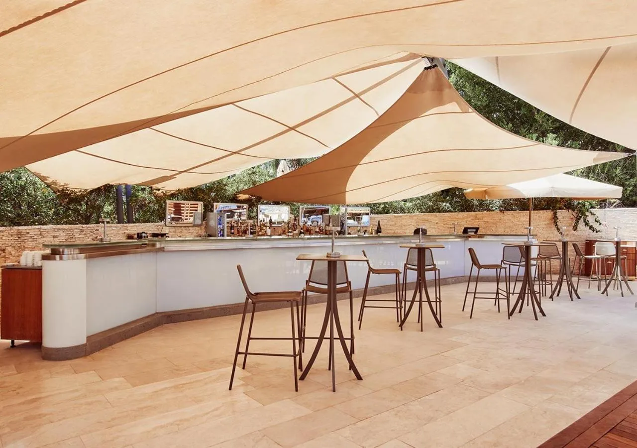 Restaurant/places to eat in Divan Bodrum Palmira