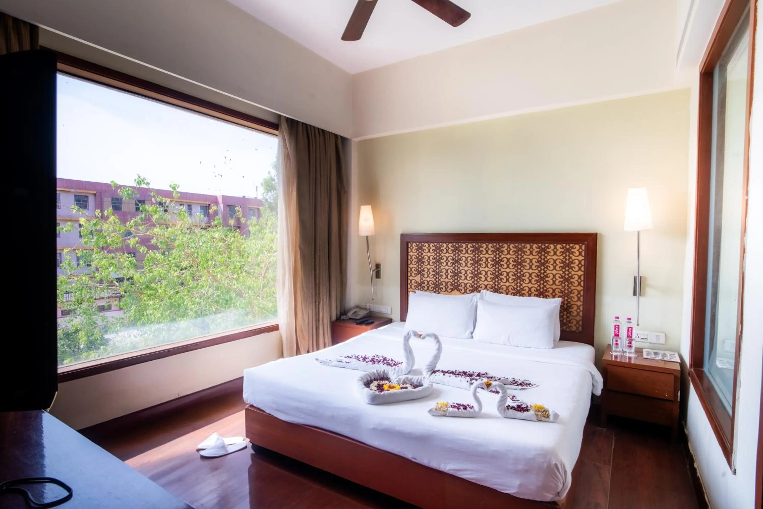 Bed in The Sky Imperial, Jaipur