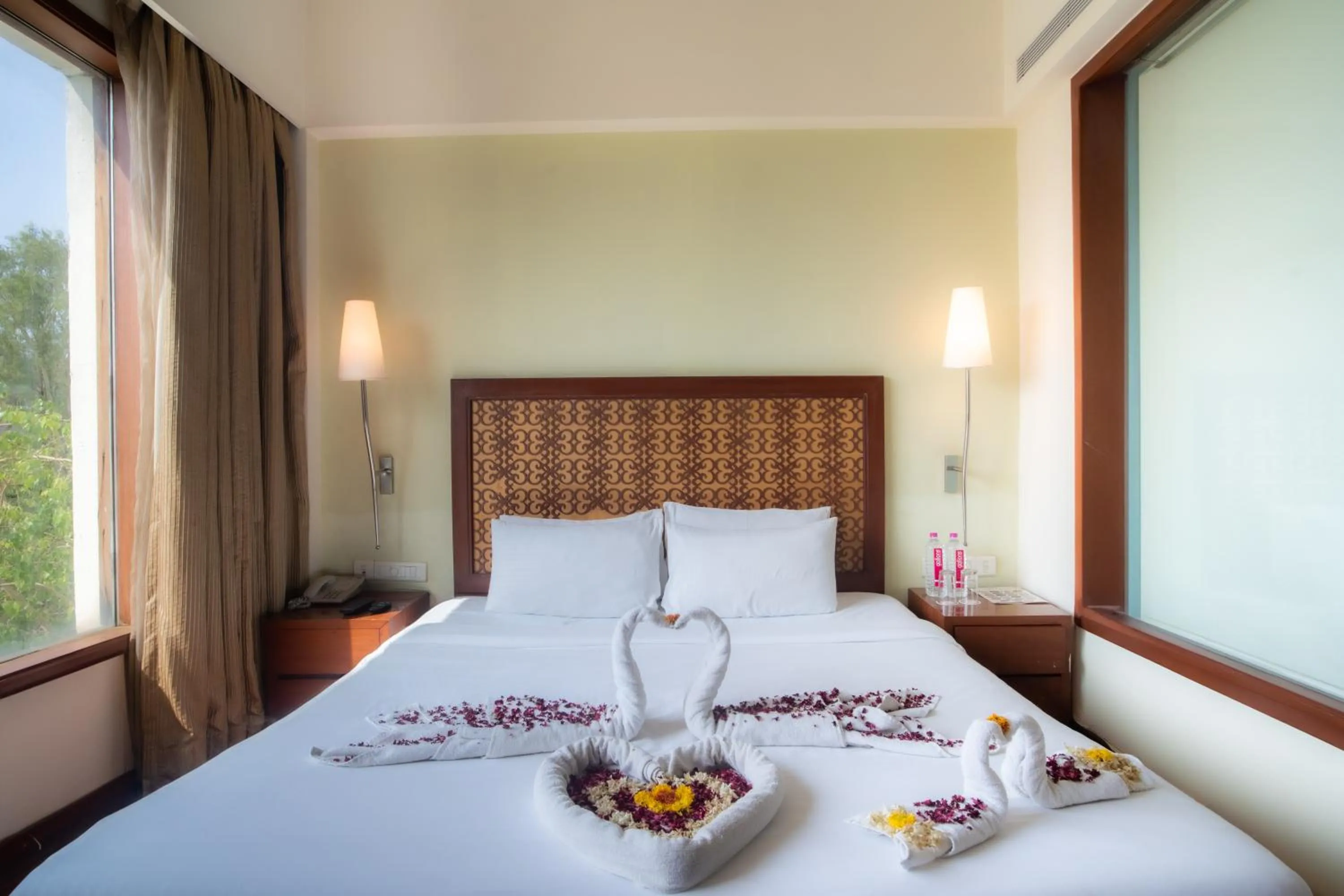 Bed in The Sky Imperial, Jaipur