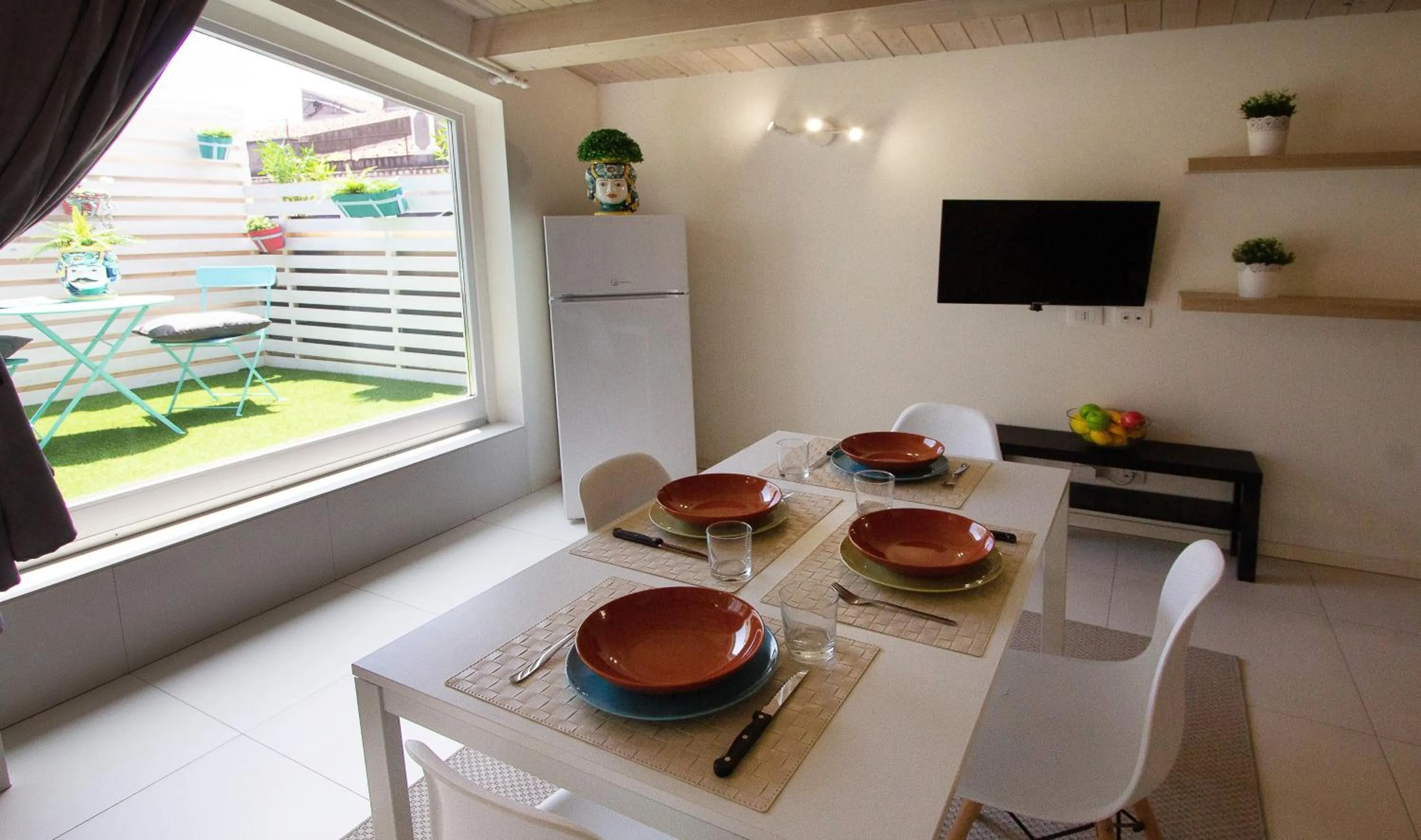 TV and multimedia in Stesicoro Exclusive House