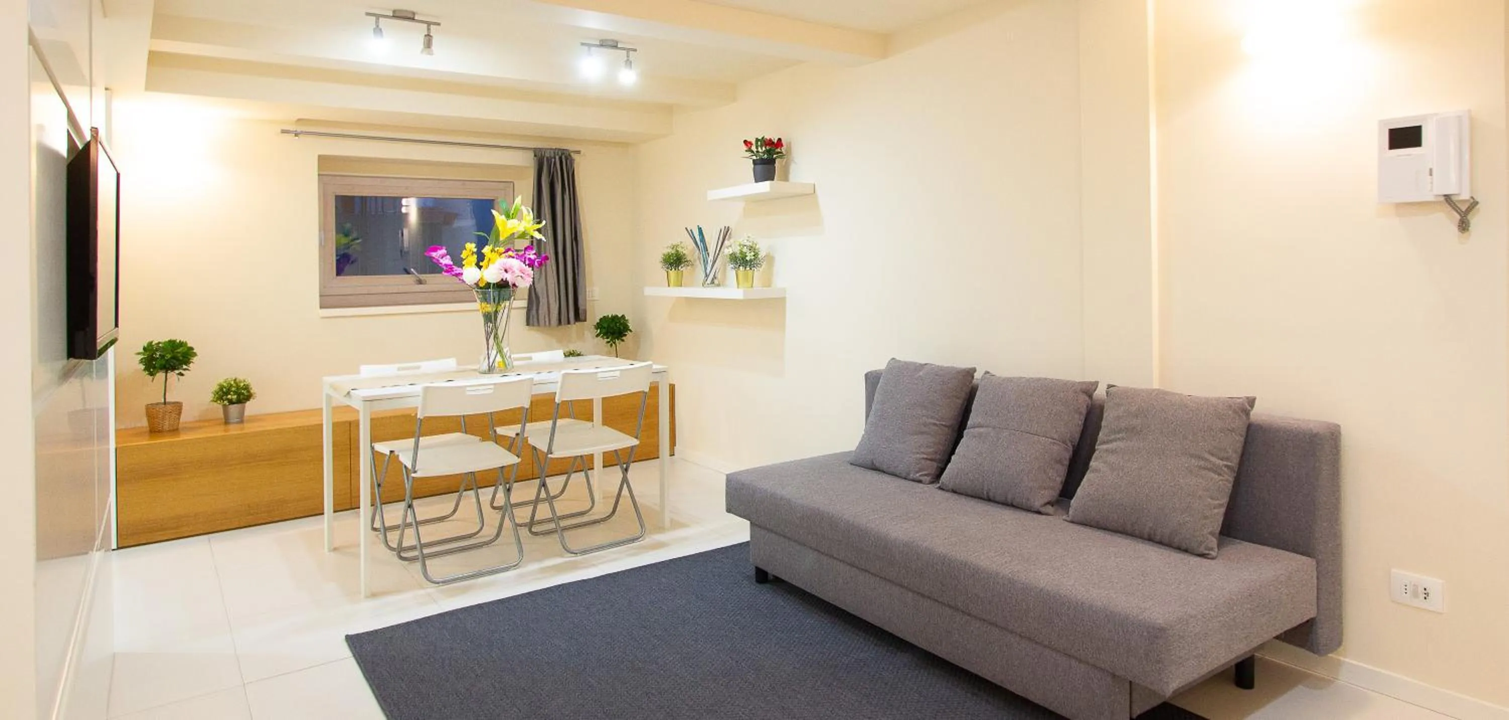 TV and multimedia in Stesicoro Exclusive House