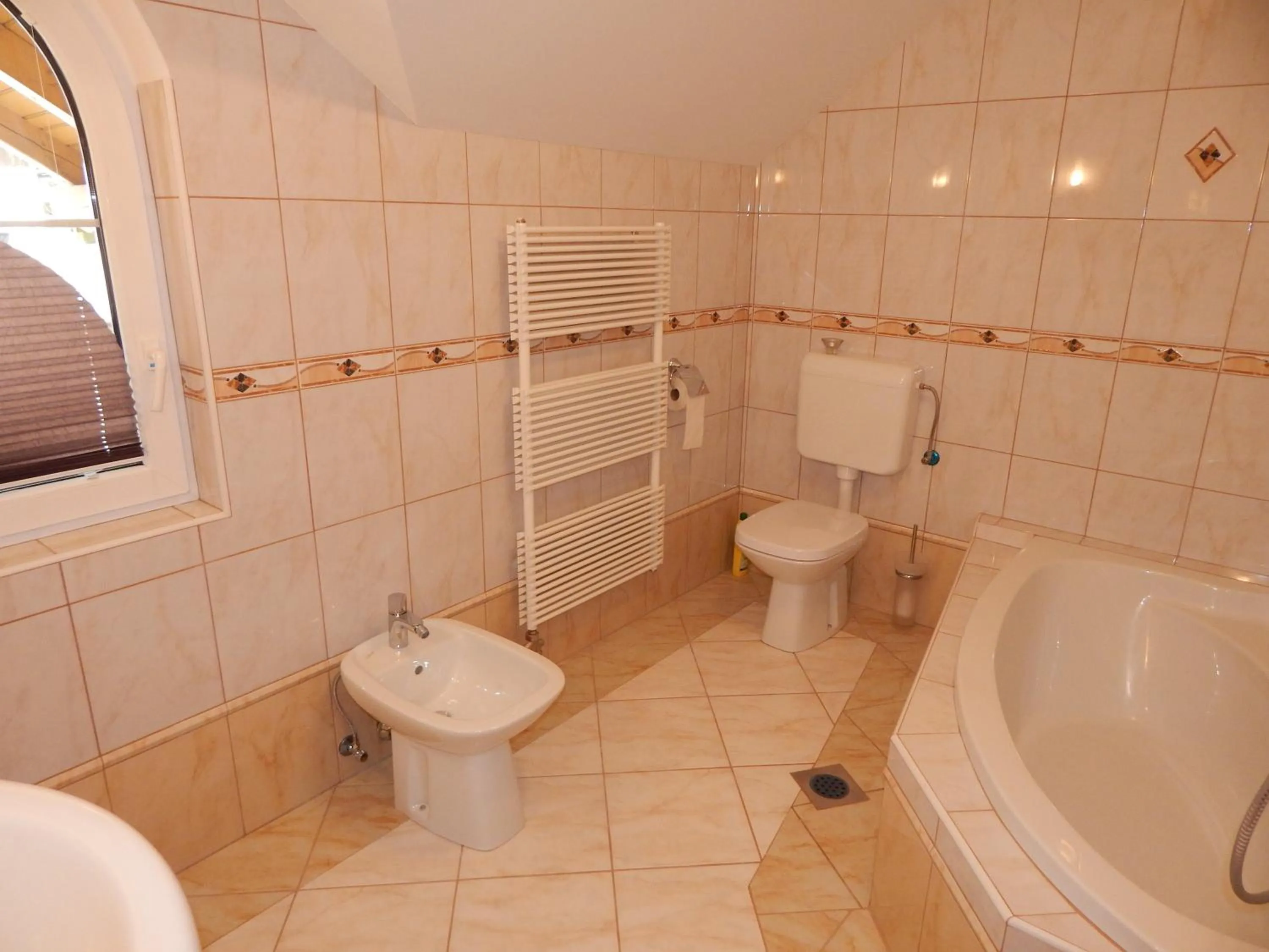 Bathroom in Rooms Ambrožič