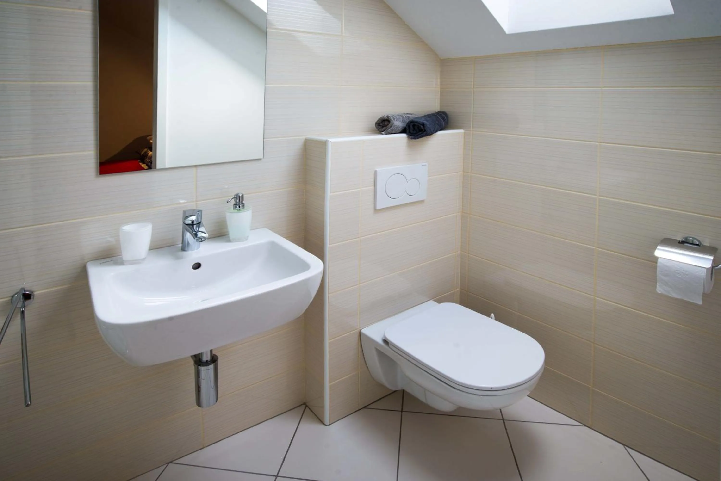 Bathroom in Rooms Ambrožič