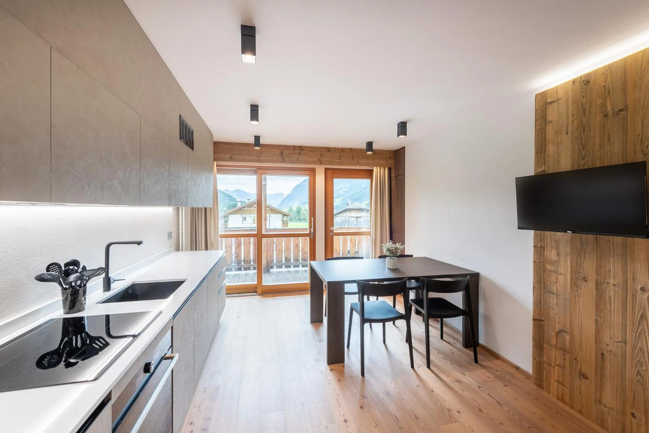 Deluxe One-Bedroom Apartment in Mountain Exzelent Residence - Luxury Alpine Apartments
