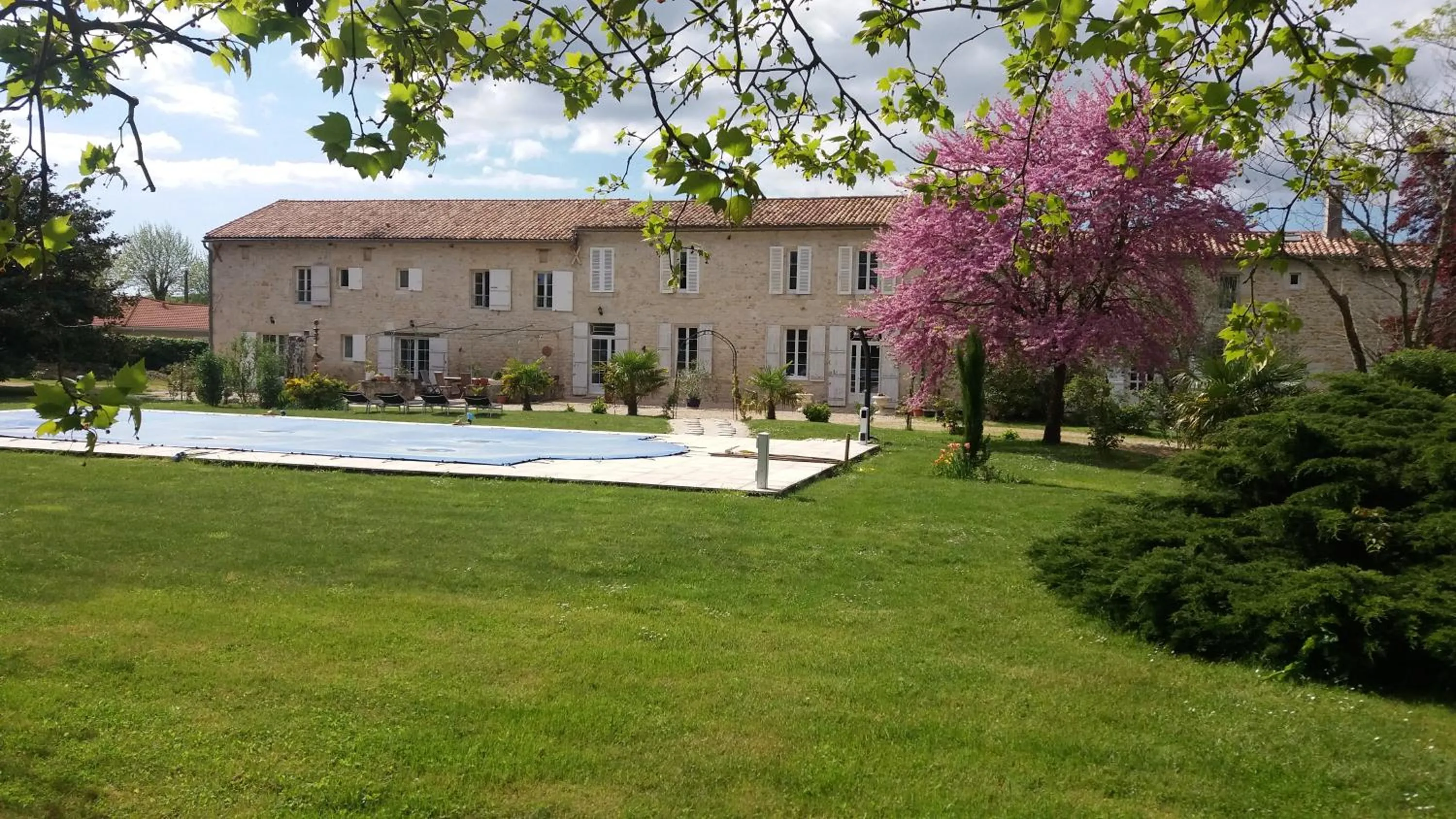 Facade/entrance in Domaine du Papillon