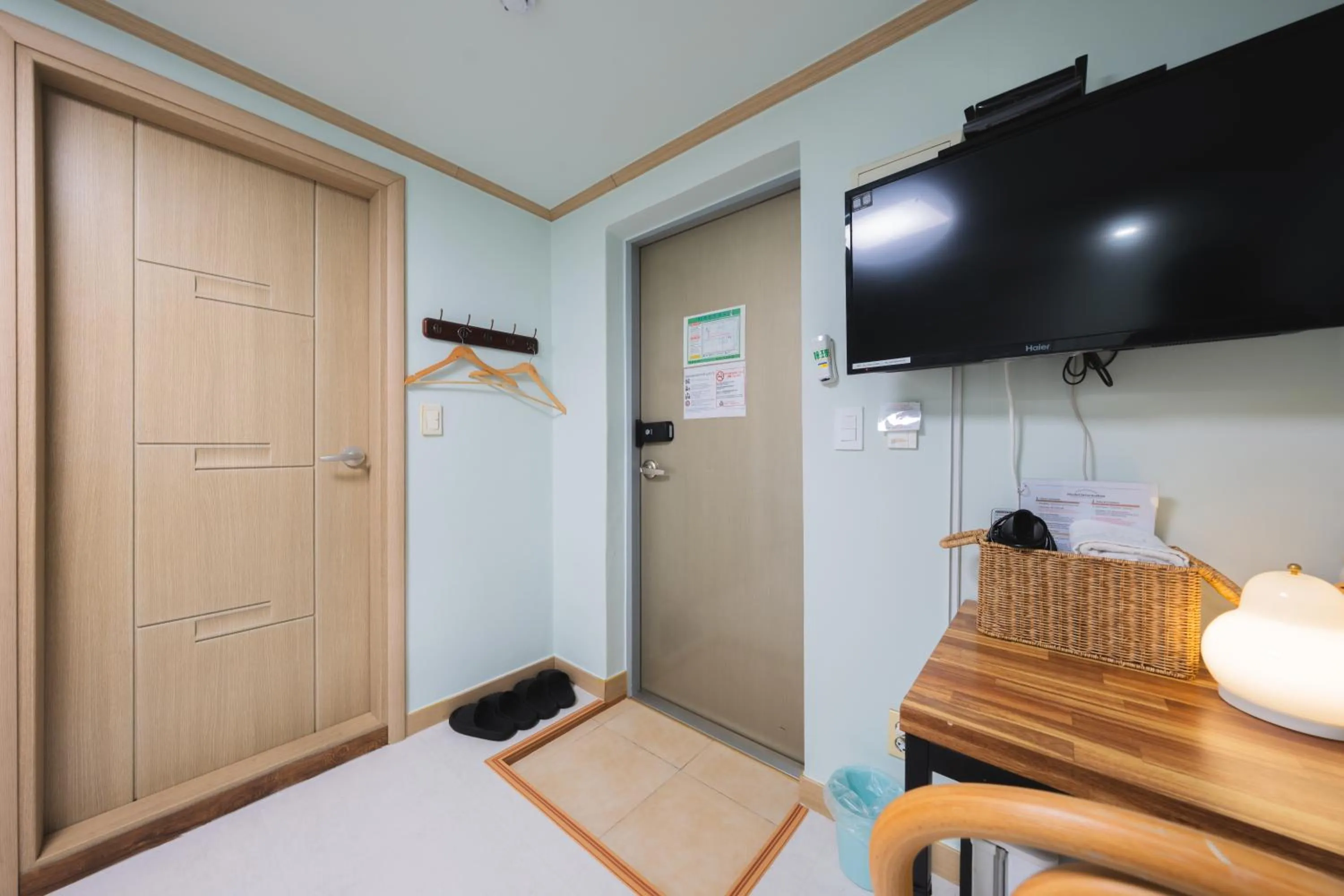 Decorative detail in Cave Myeongdong