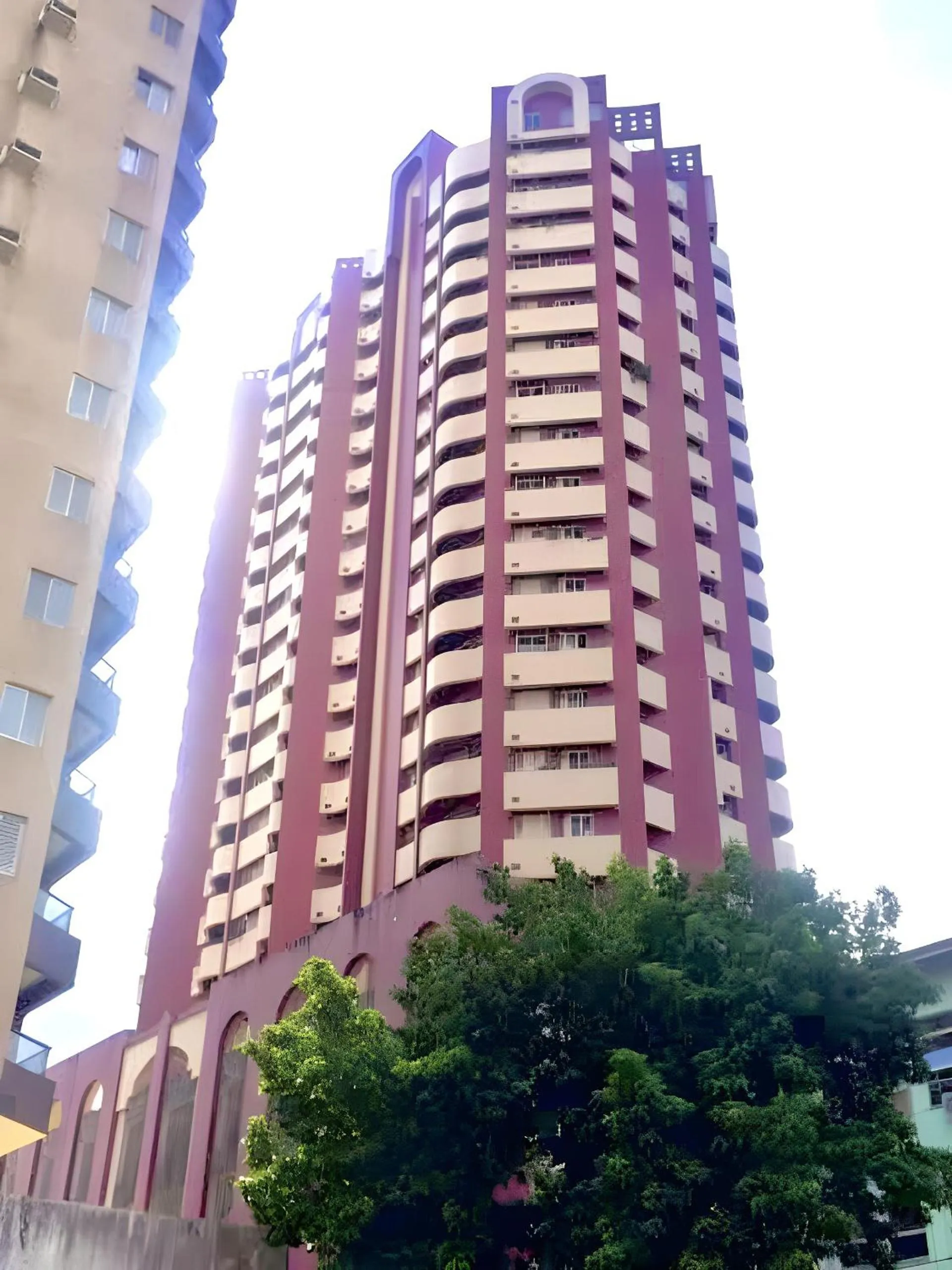 Apê completo bem no centro