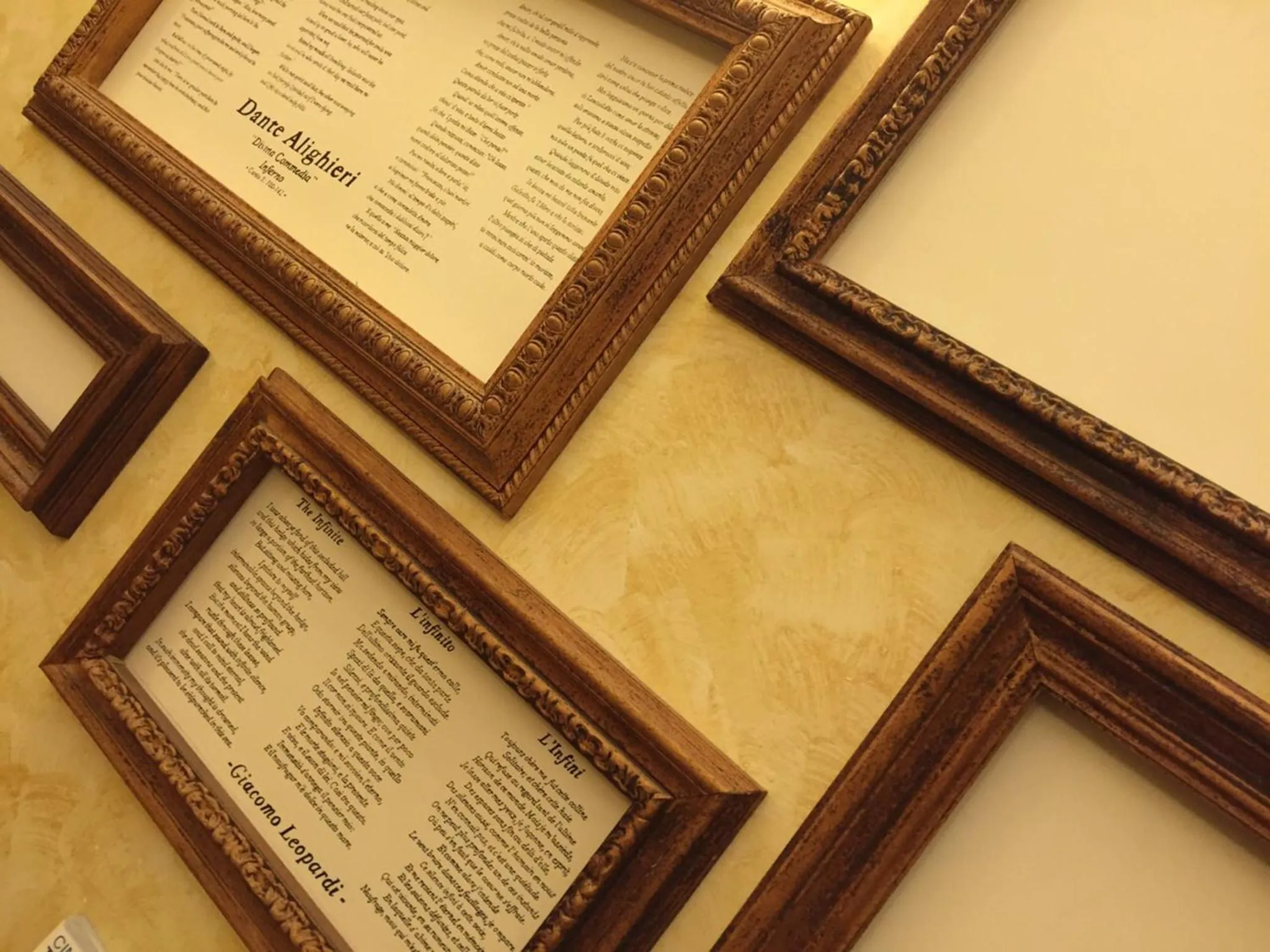 Decorative detail in Locanda dei Poeti Rooms & Apartments