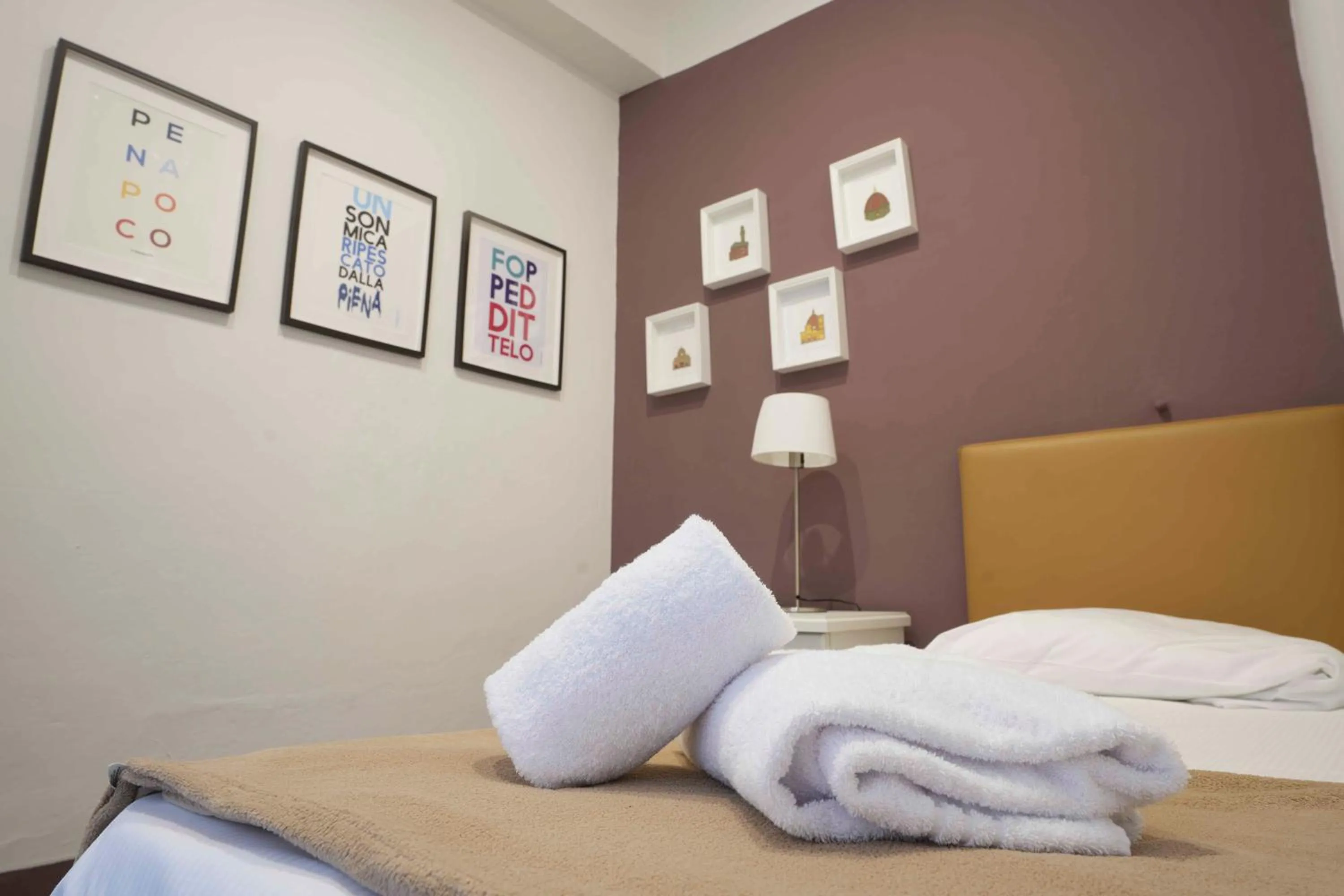 Bed in Locanda dei Poeti Rooms & Apartments