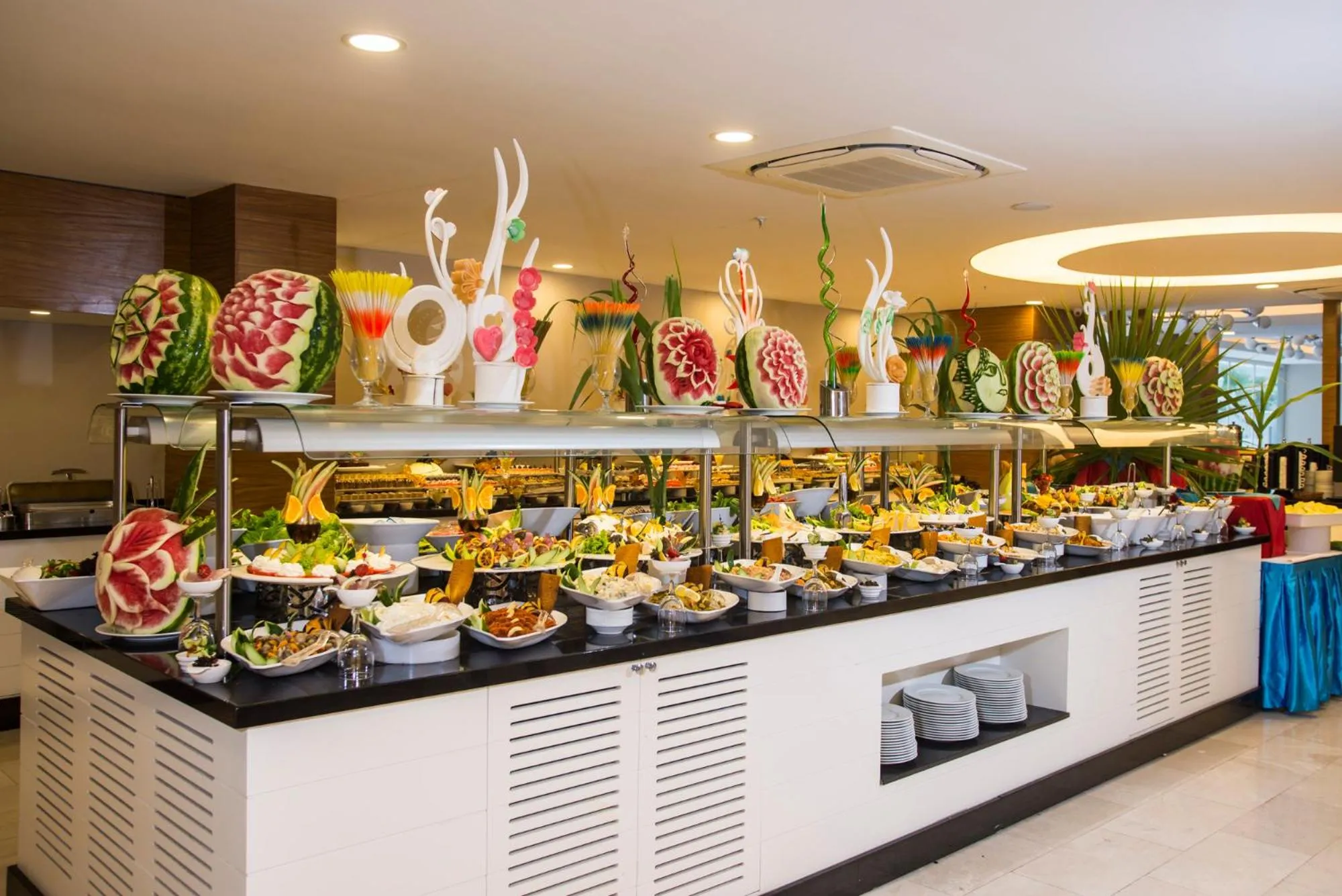 Restaurant/places to eat in Palm World Side Resort & Spa