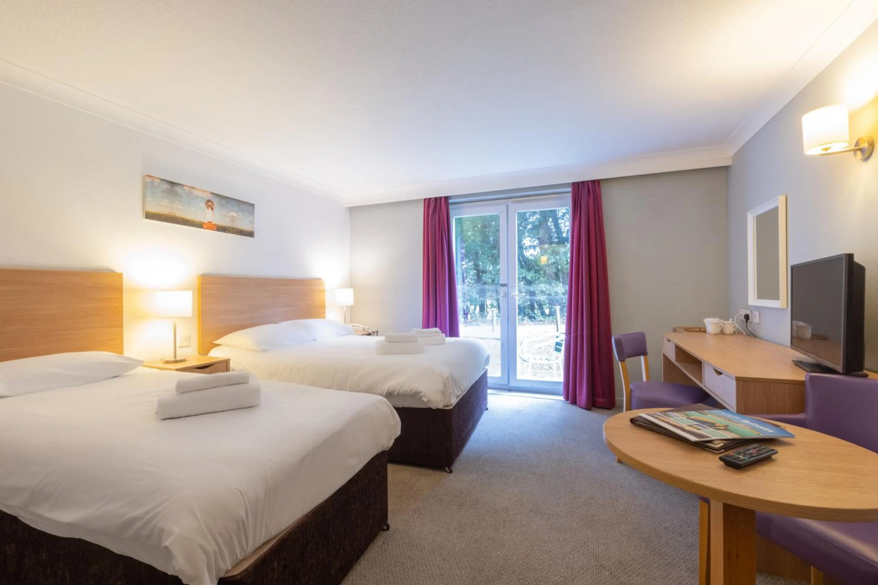 Bedroom in The Caledonian Island Hotel