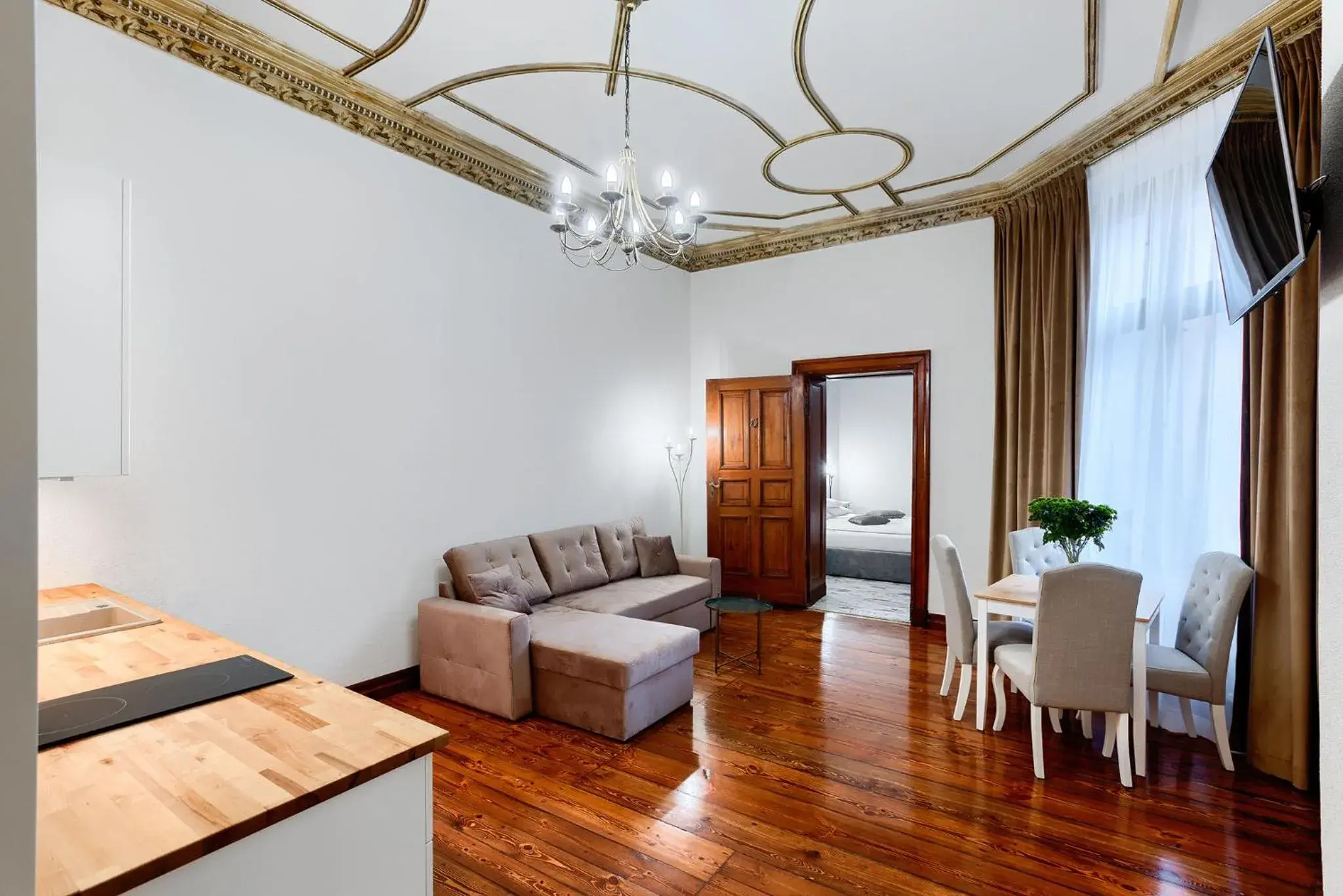 One-Bedroom Apartment in Aparthotel 1899 by Platinum One-Bedroom Apartment in Aparthotel 1899 by Platinum