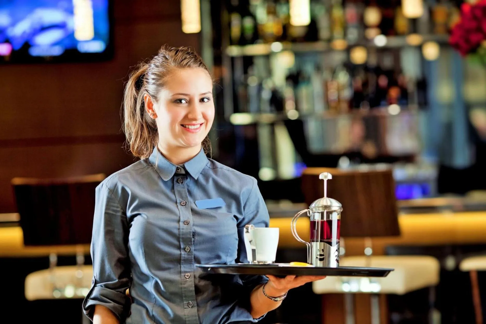 Restaurant/places to eat in Select Suite & Apart Hotel