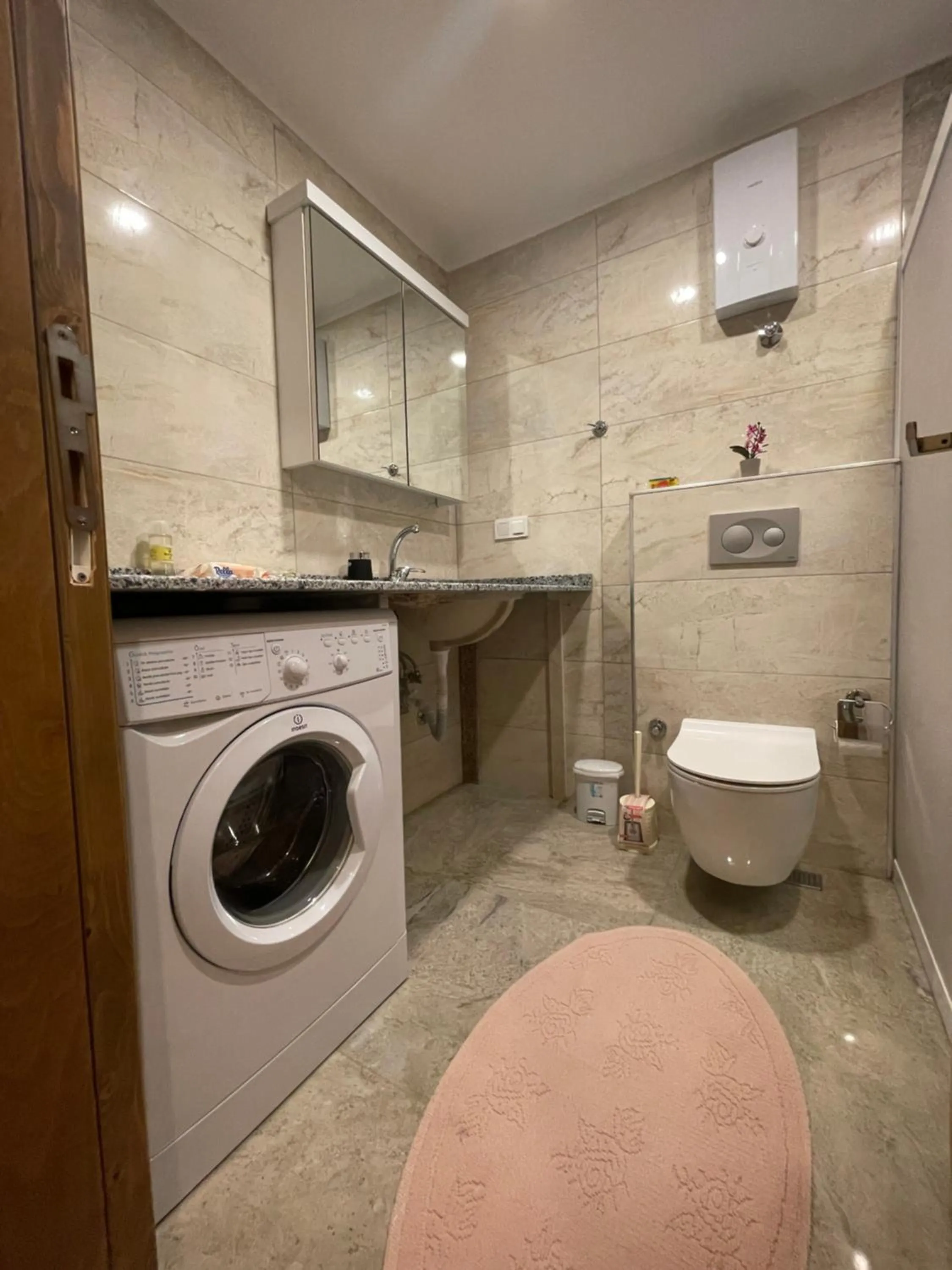 Toilet in Select Suite & Apart Hotel